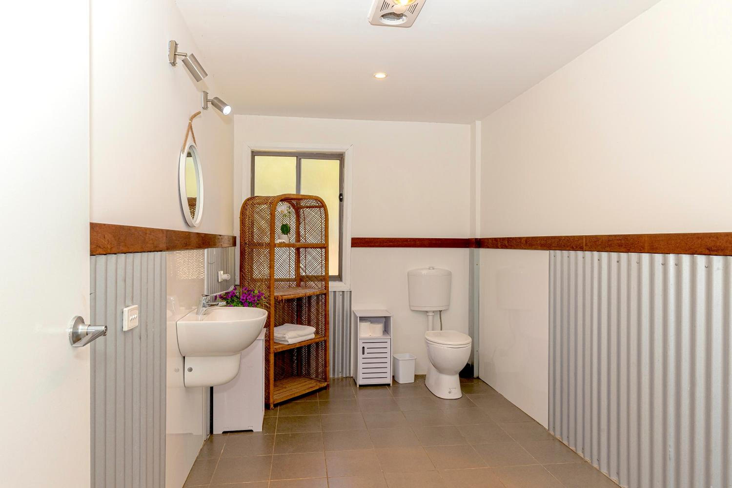 One-Bedroom House photo 3