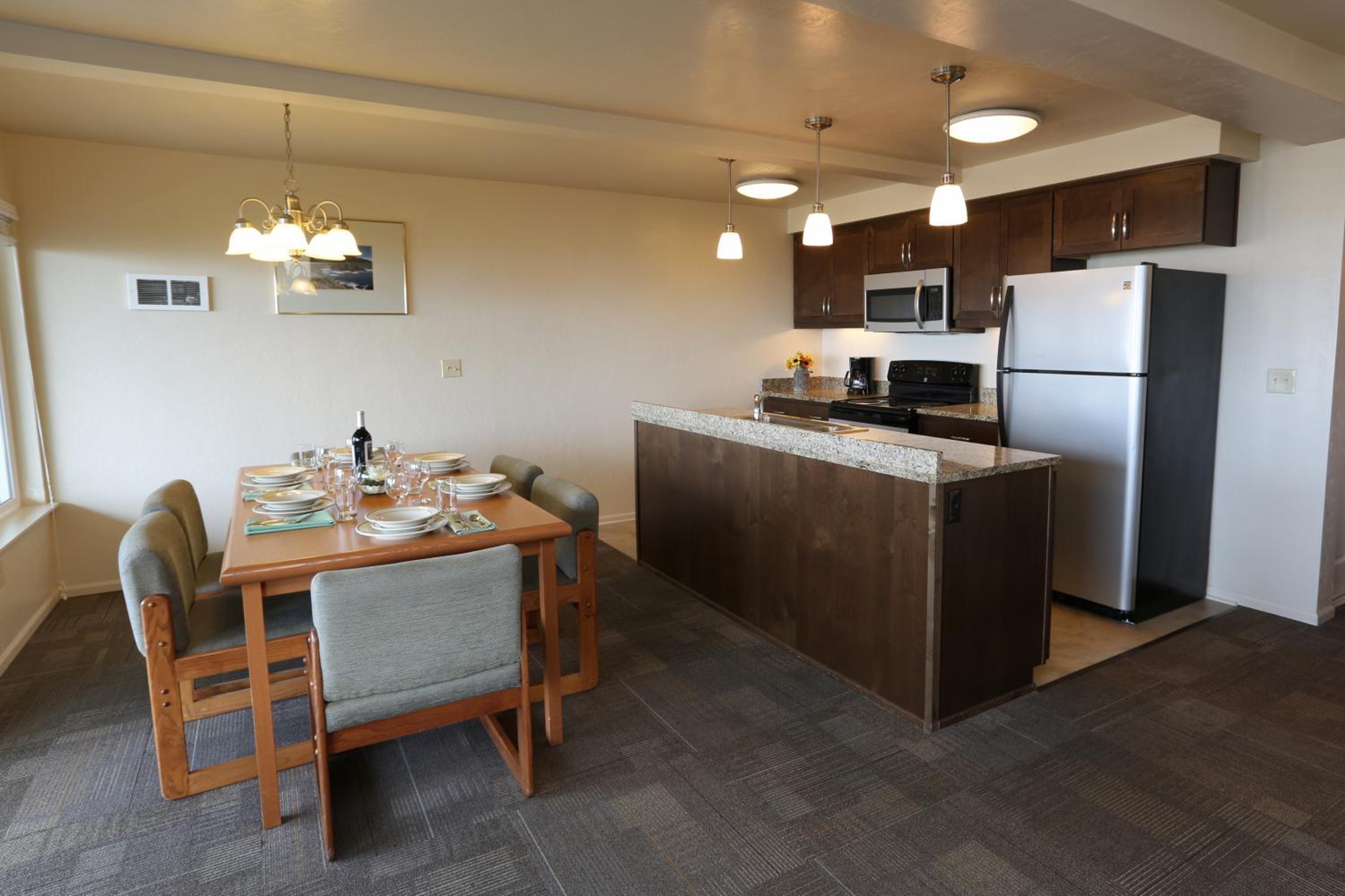 Three-Bedroom Suite - Sea View