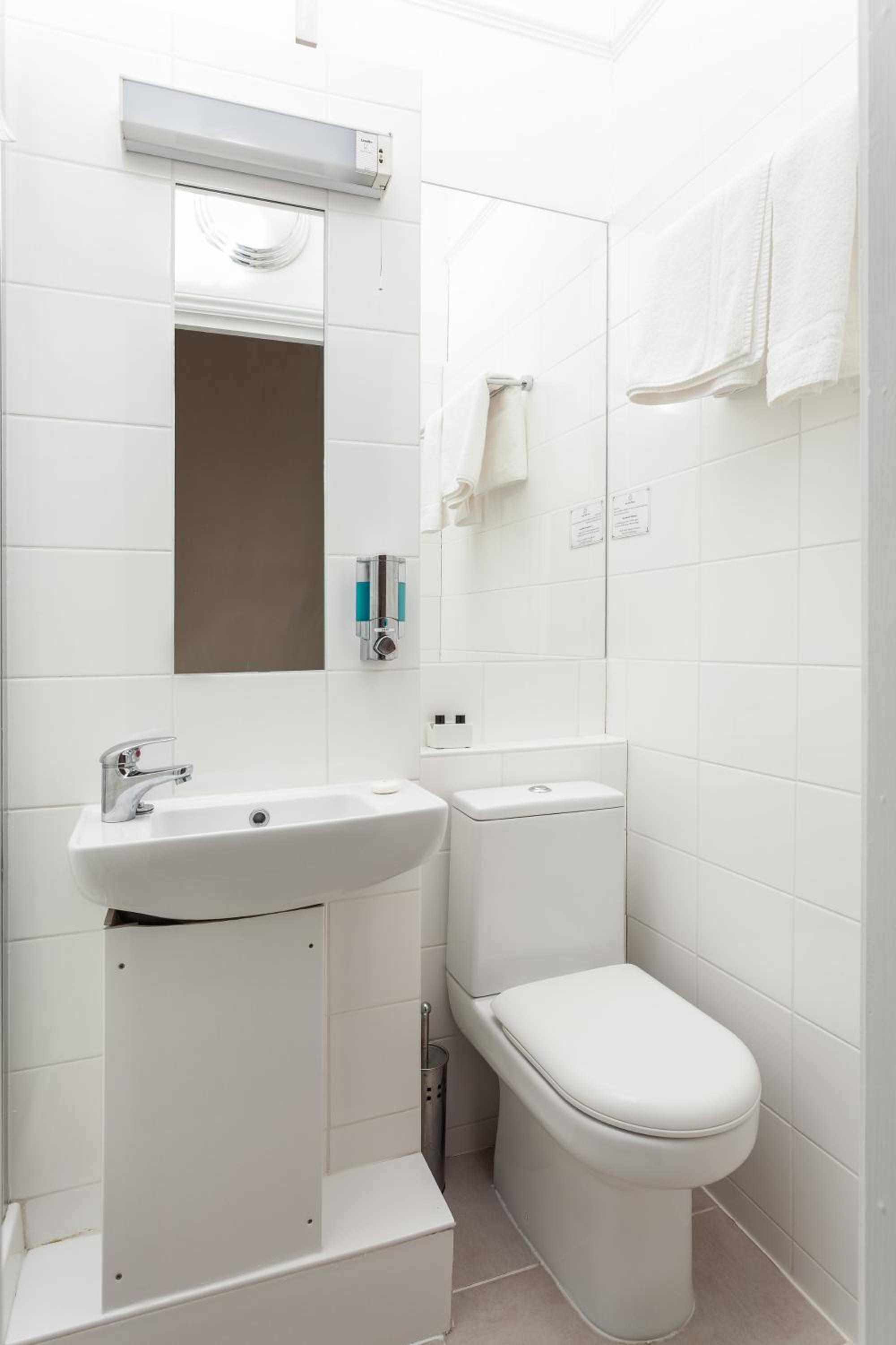 Single Room photo 2