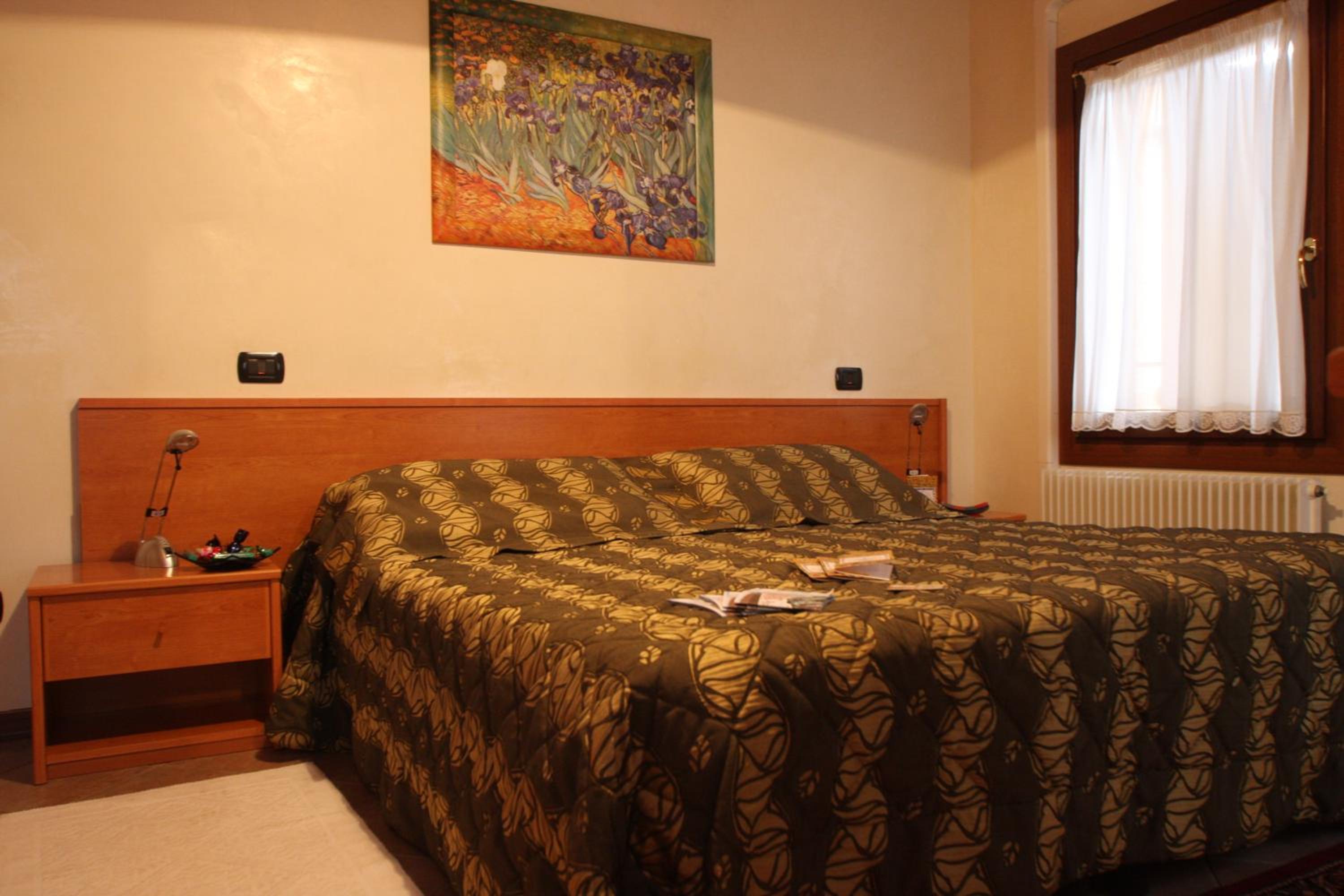Double Room - Photo 3