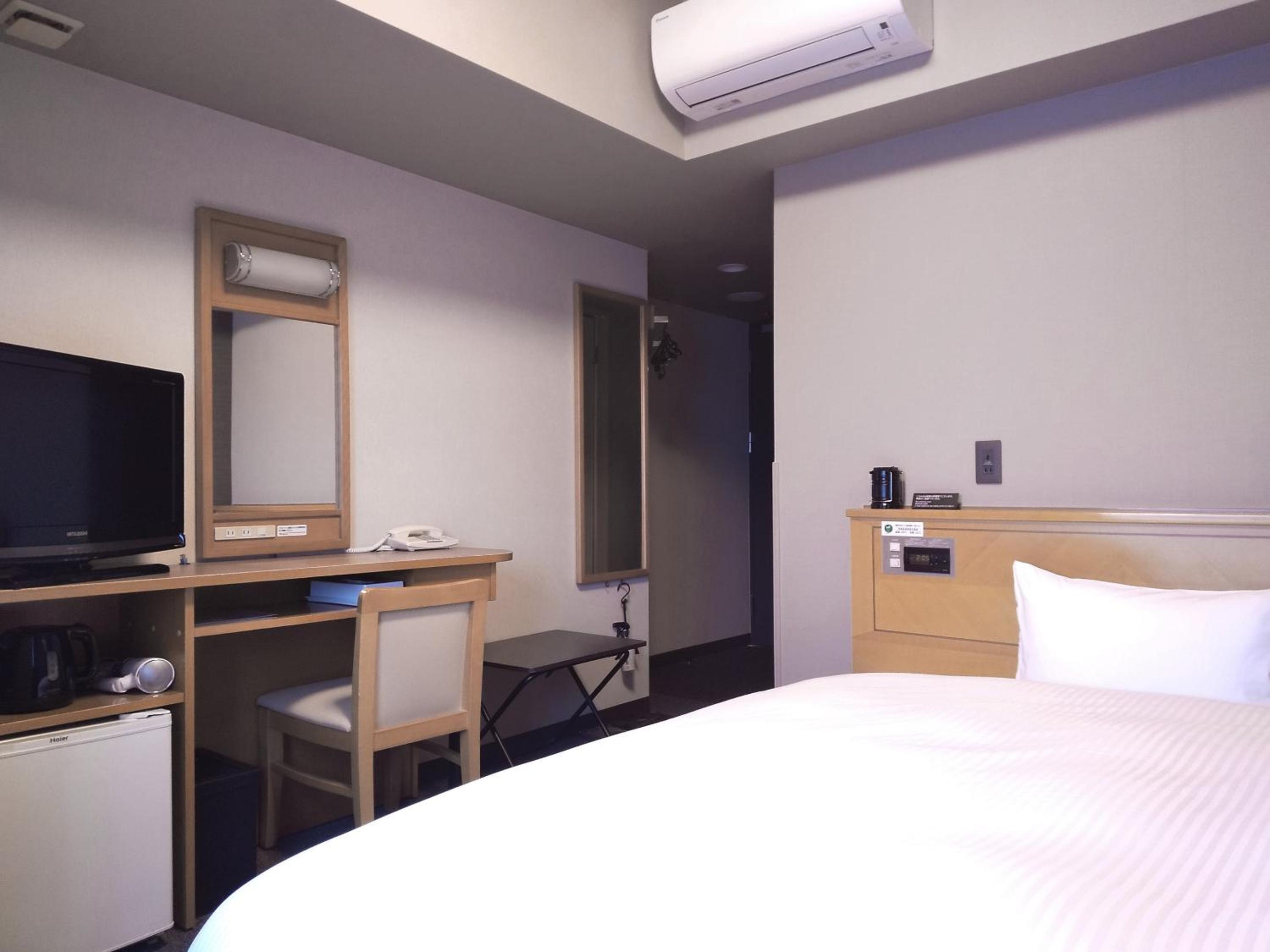Single Room - Smoking - Heated Tobacco Only
