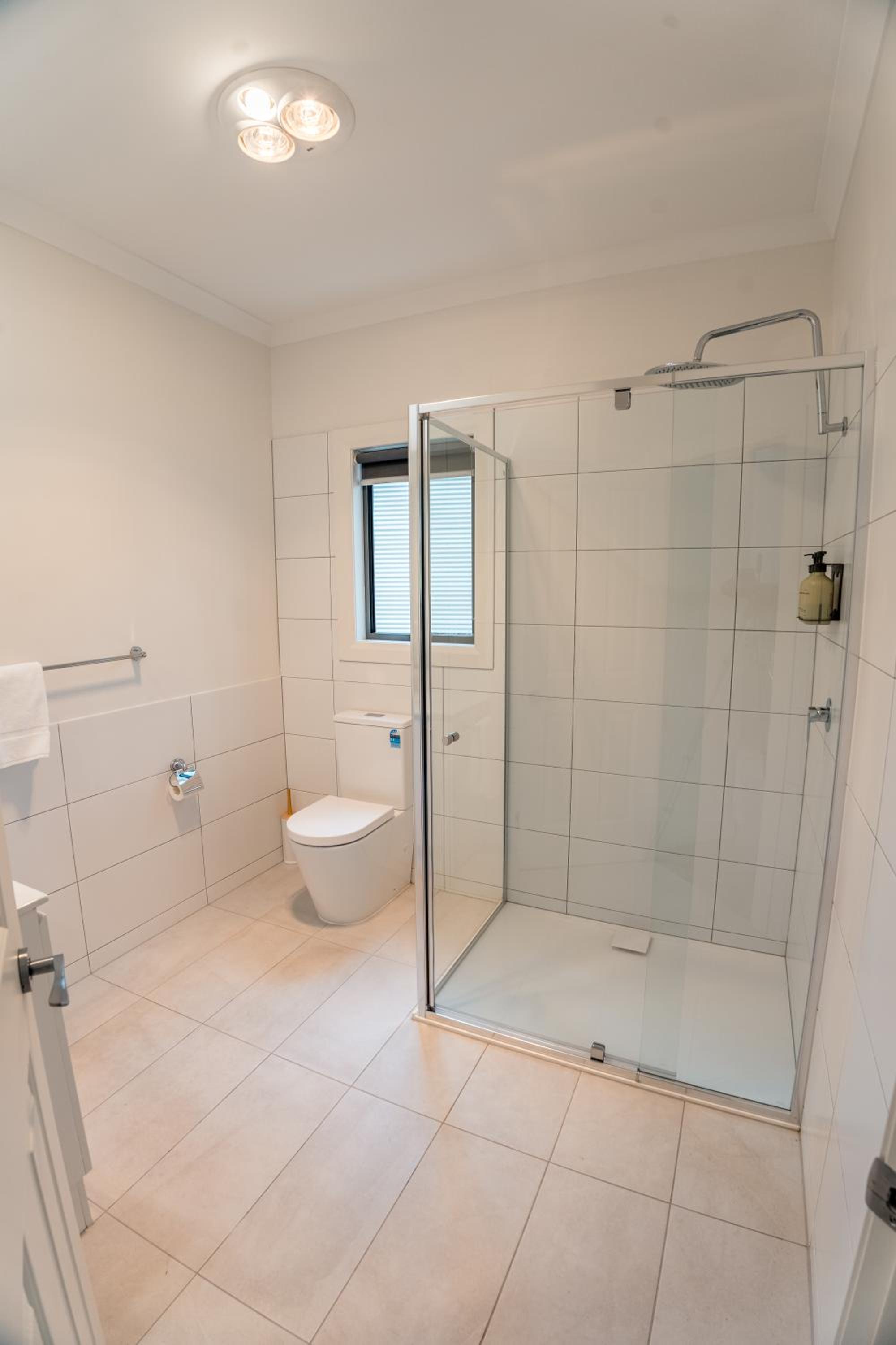 Poolside Villa (2BR) photo 3