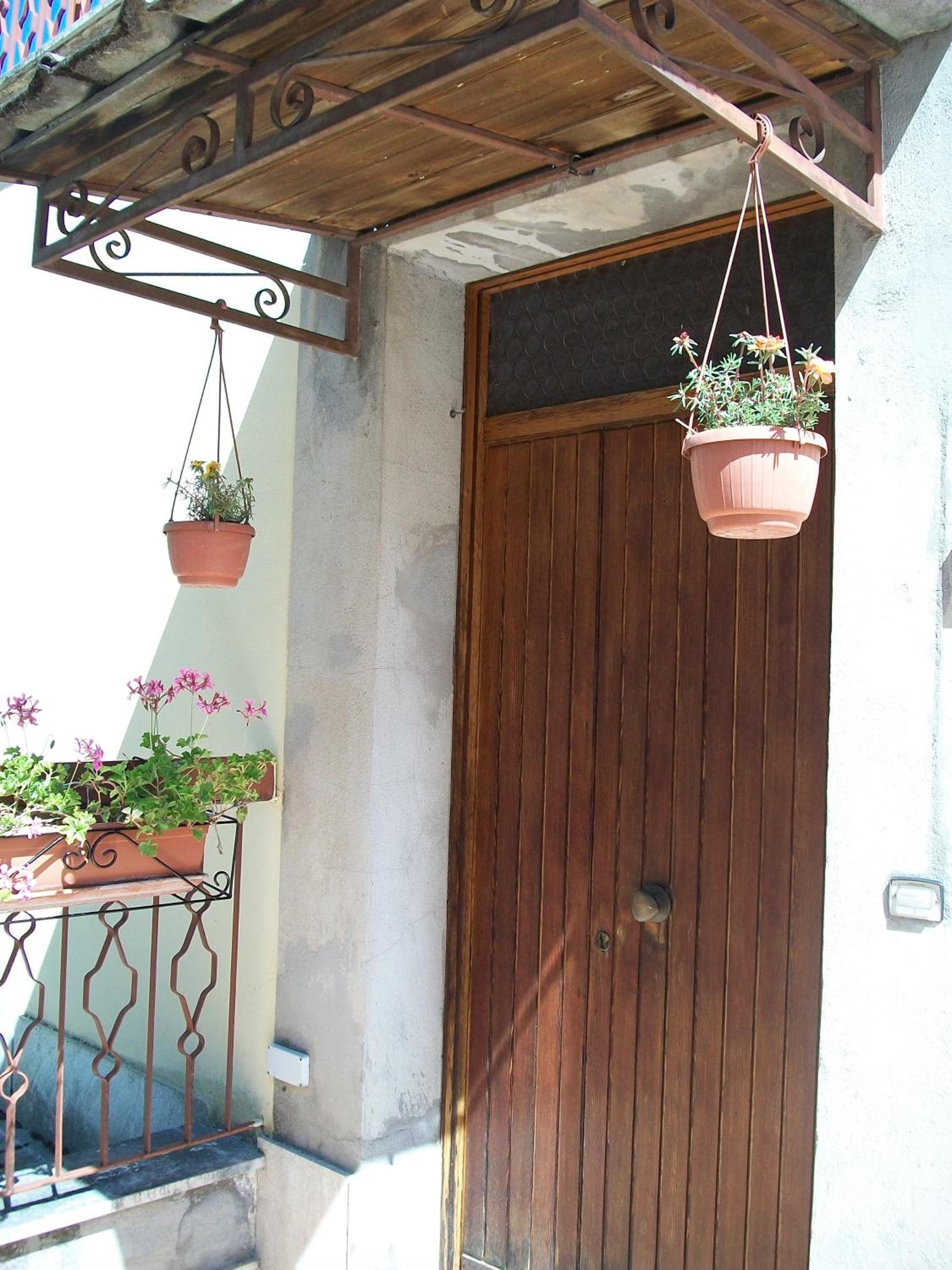 Three-Bedroom Apartment - Photo 23