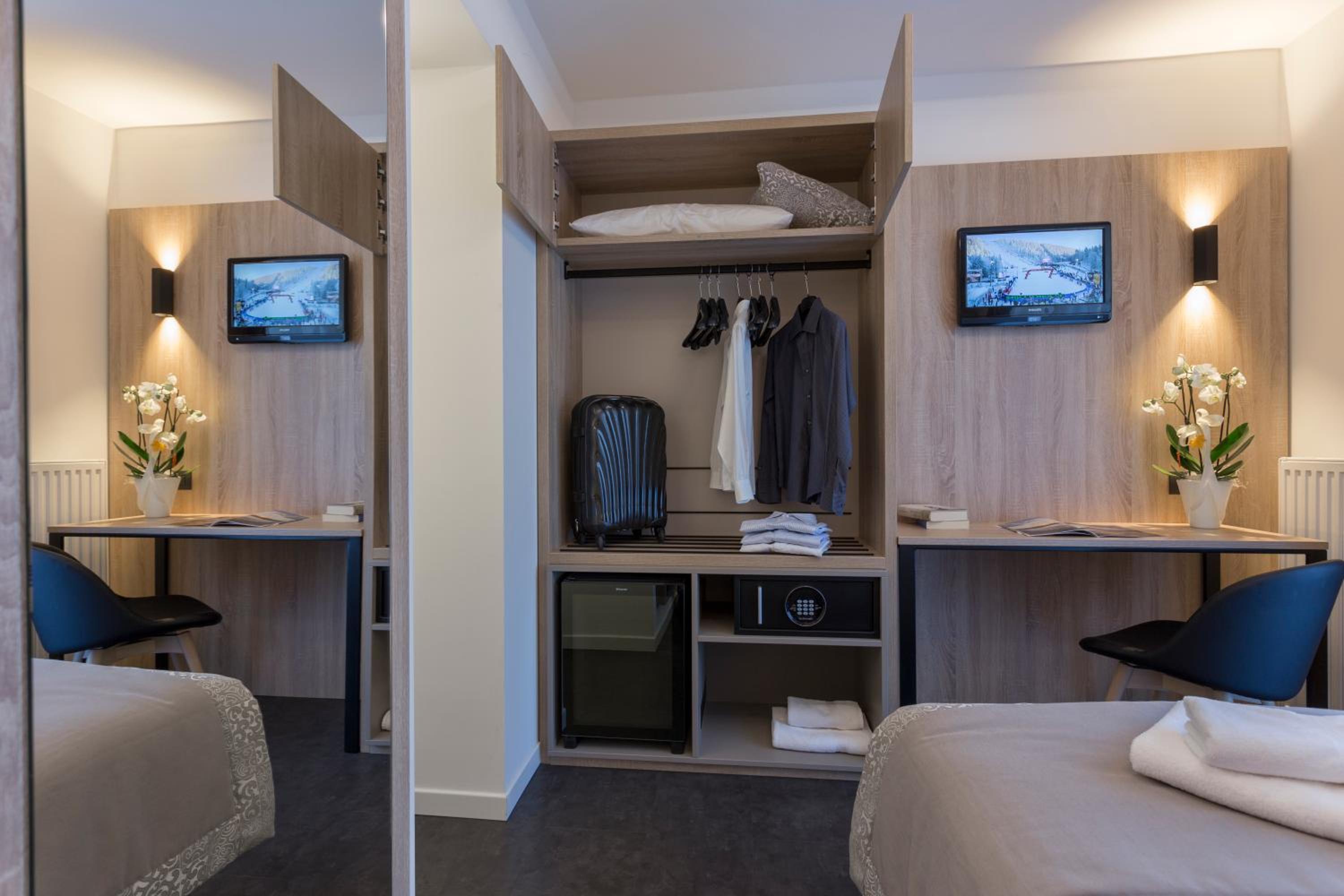Single Room photo 2