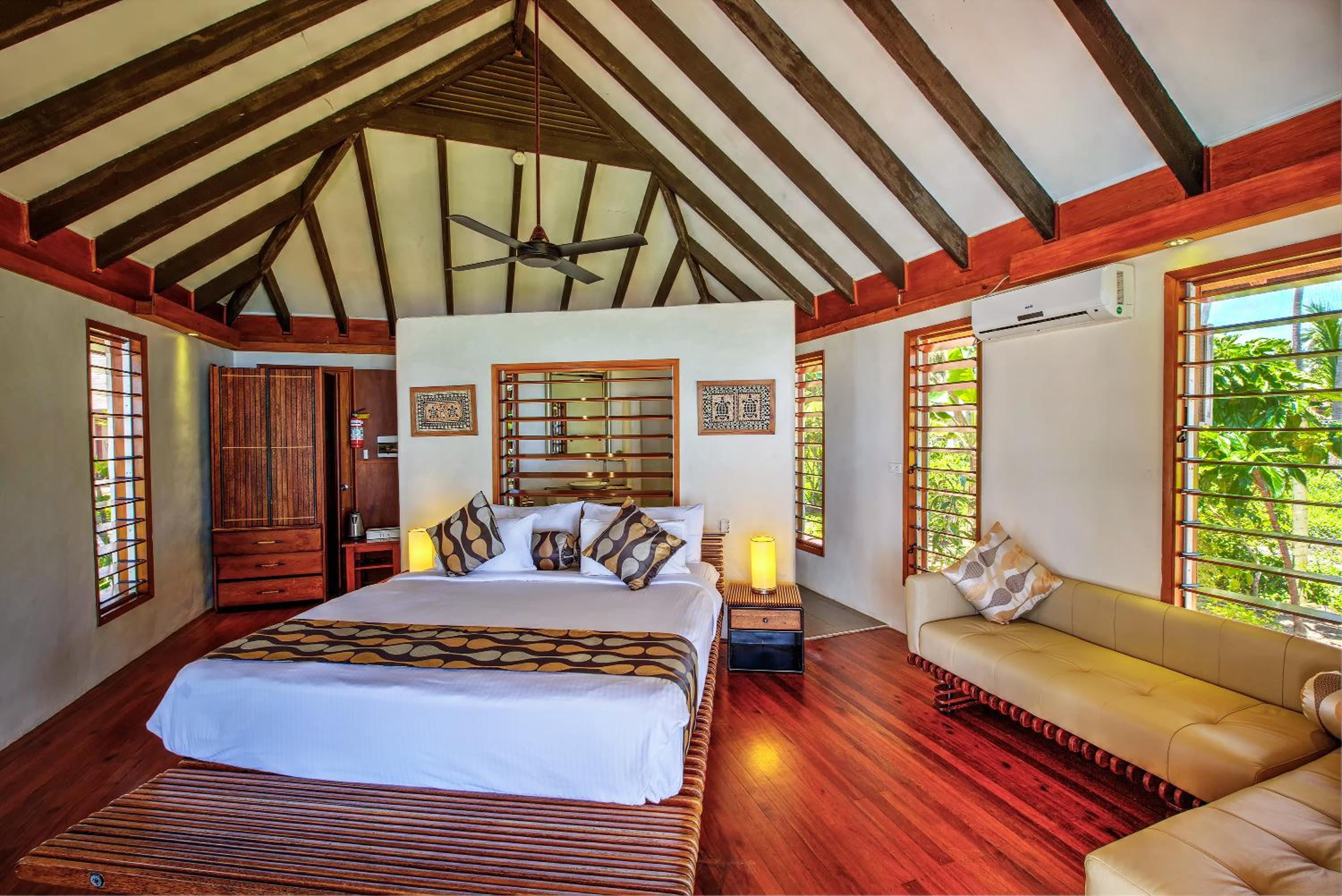 Villa 4 - Lantana with Ocean View