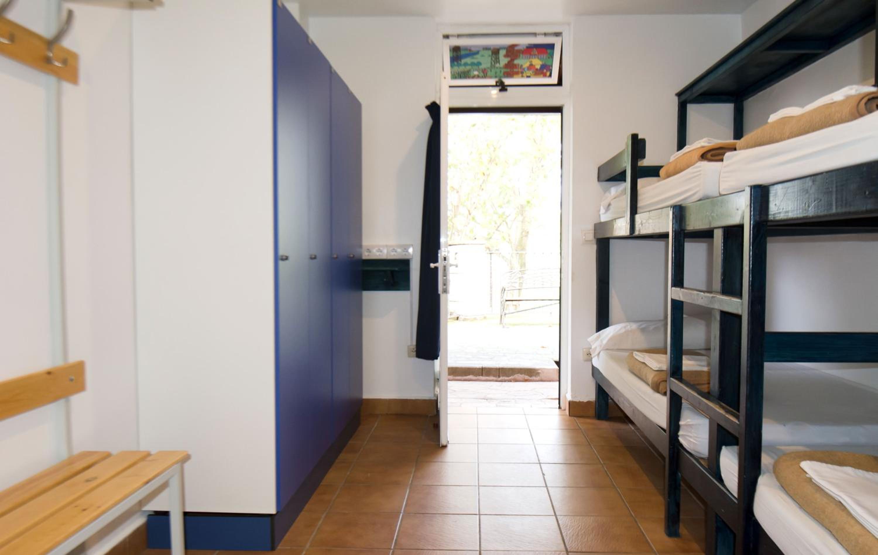 Habitación Cuádruple con Baño Privado