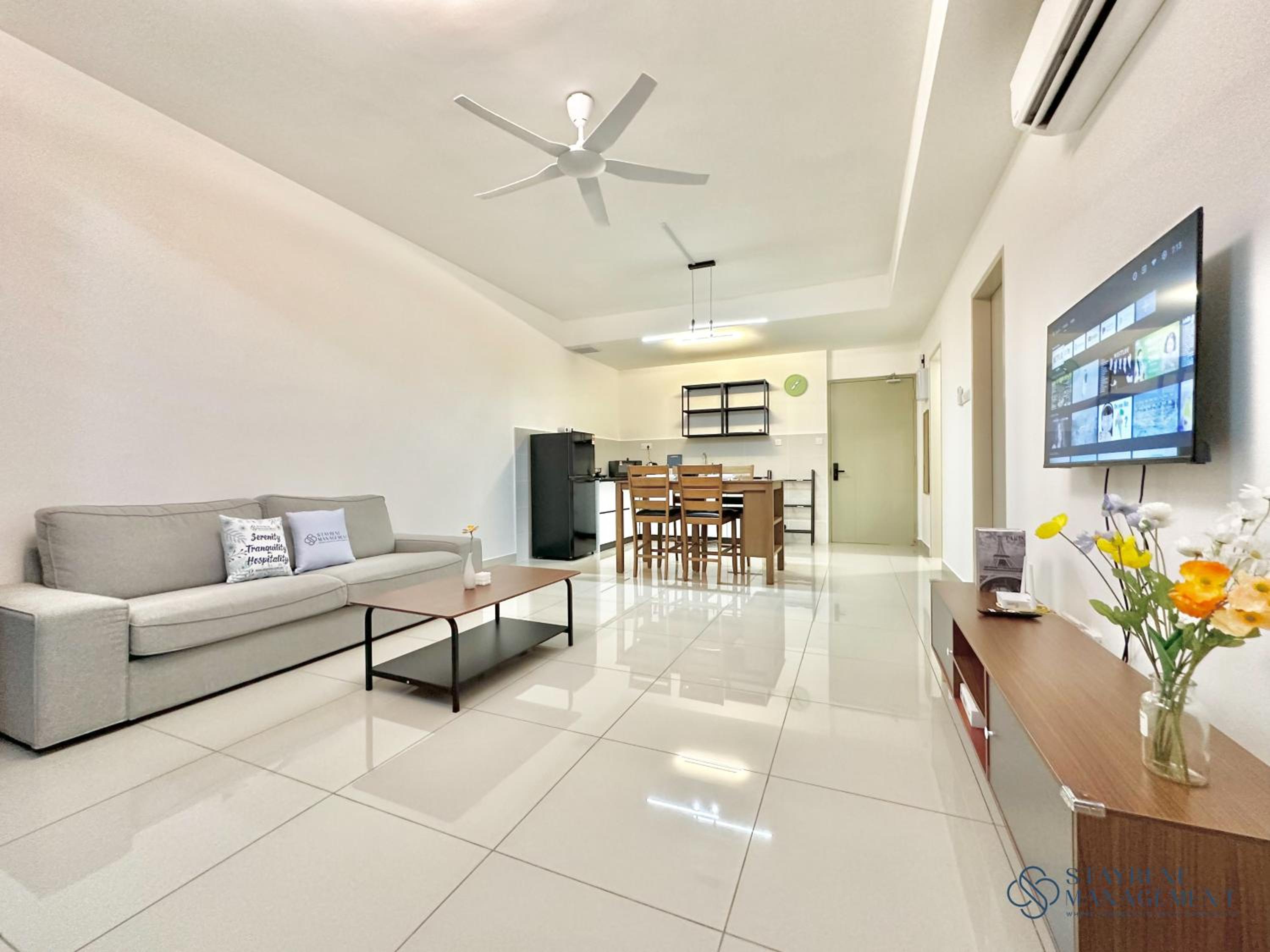 One-Bedroom Apartment - Non-Smoking - Photo 1