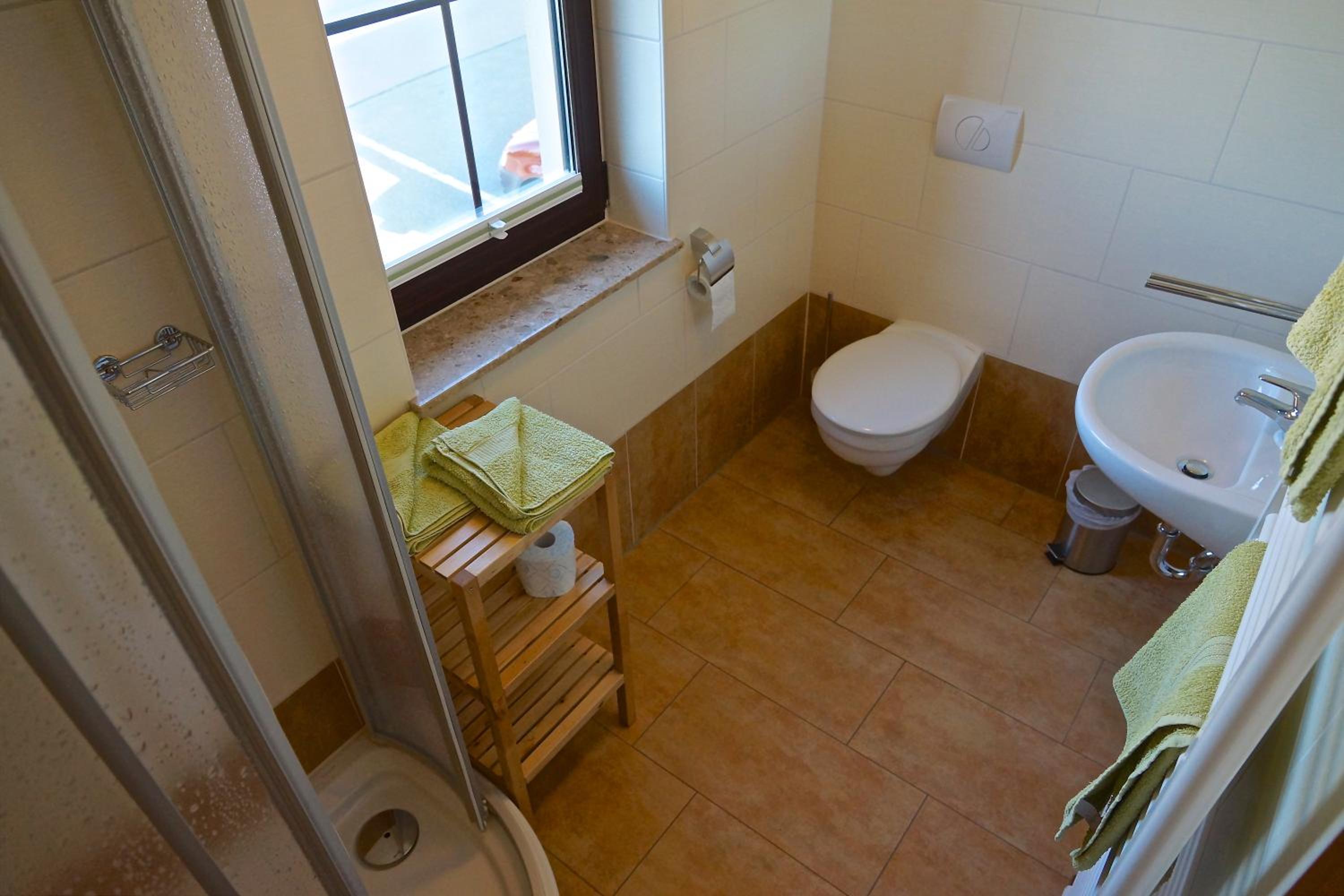 Single Room photo 3