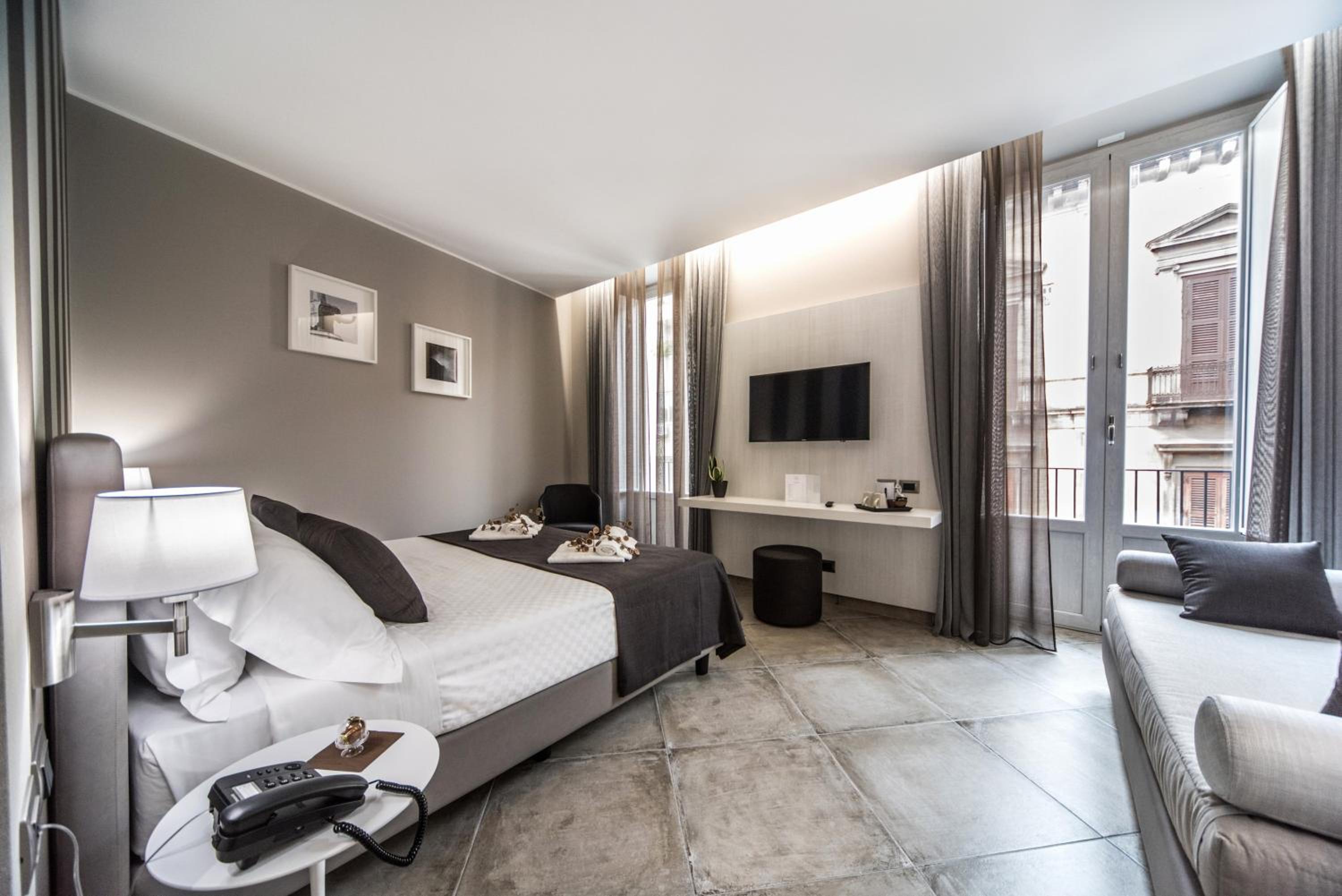 Superior Deluxe Room  - Photo 4