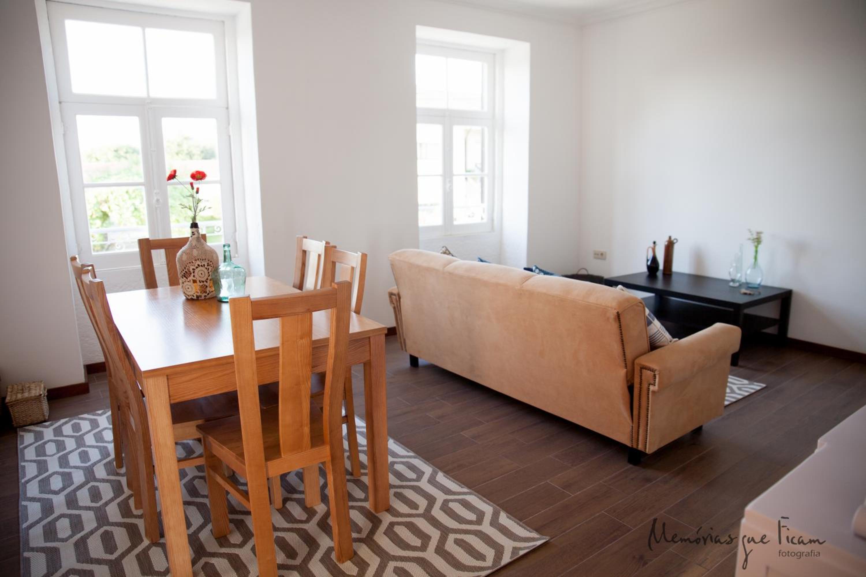 Three-Bedroom House - Photo 4