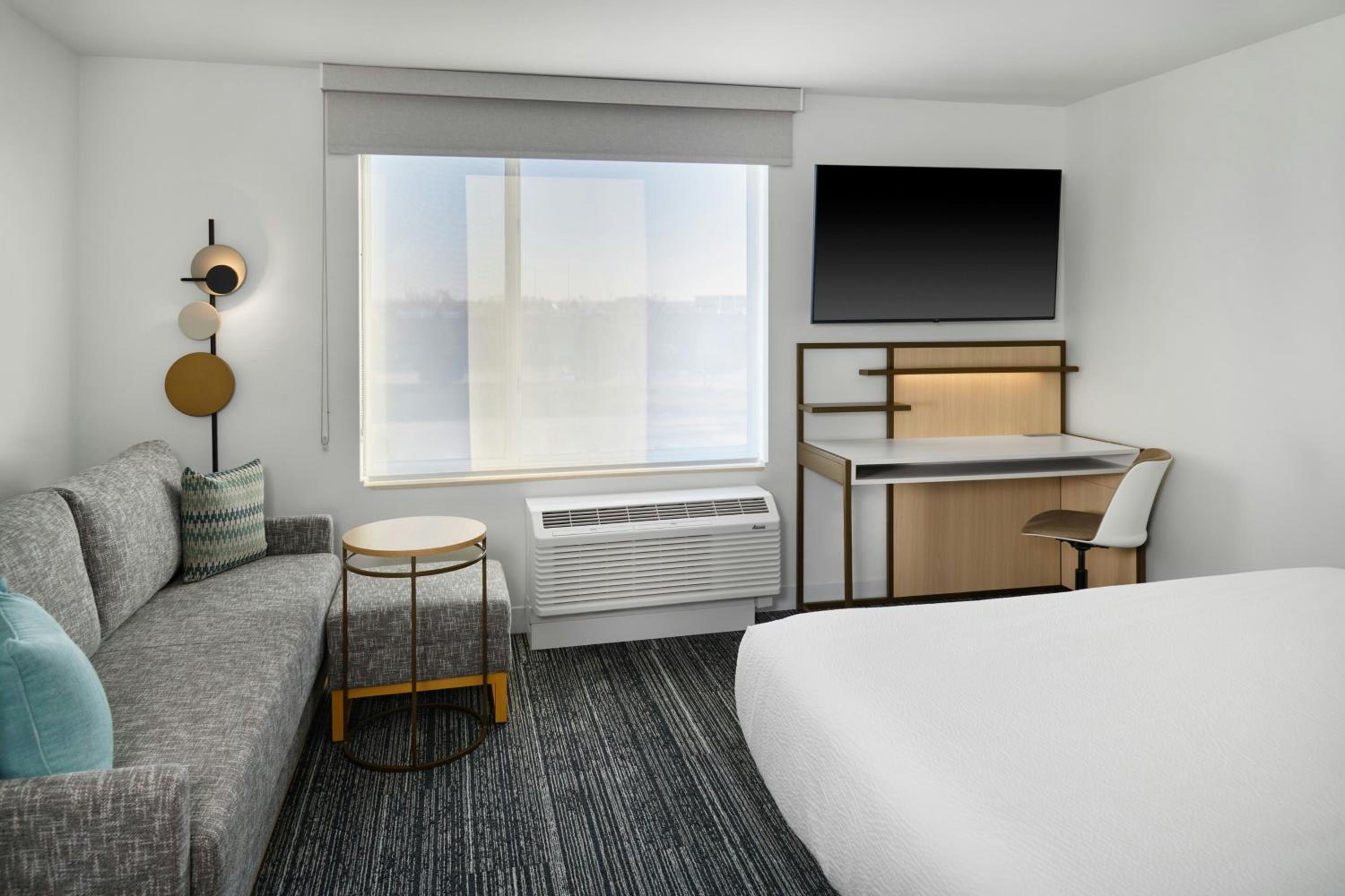 TownePlace Suites by Marriott Romeoville, Photo 7