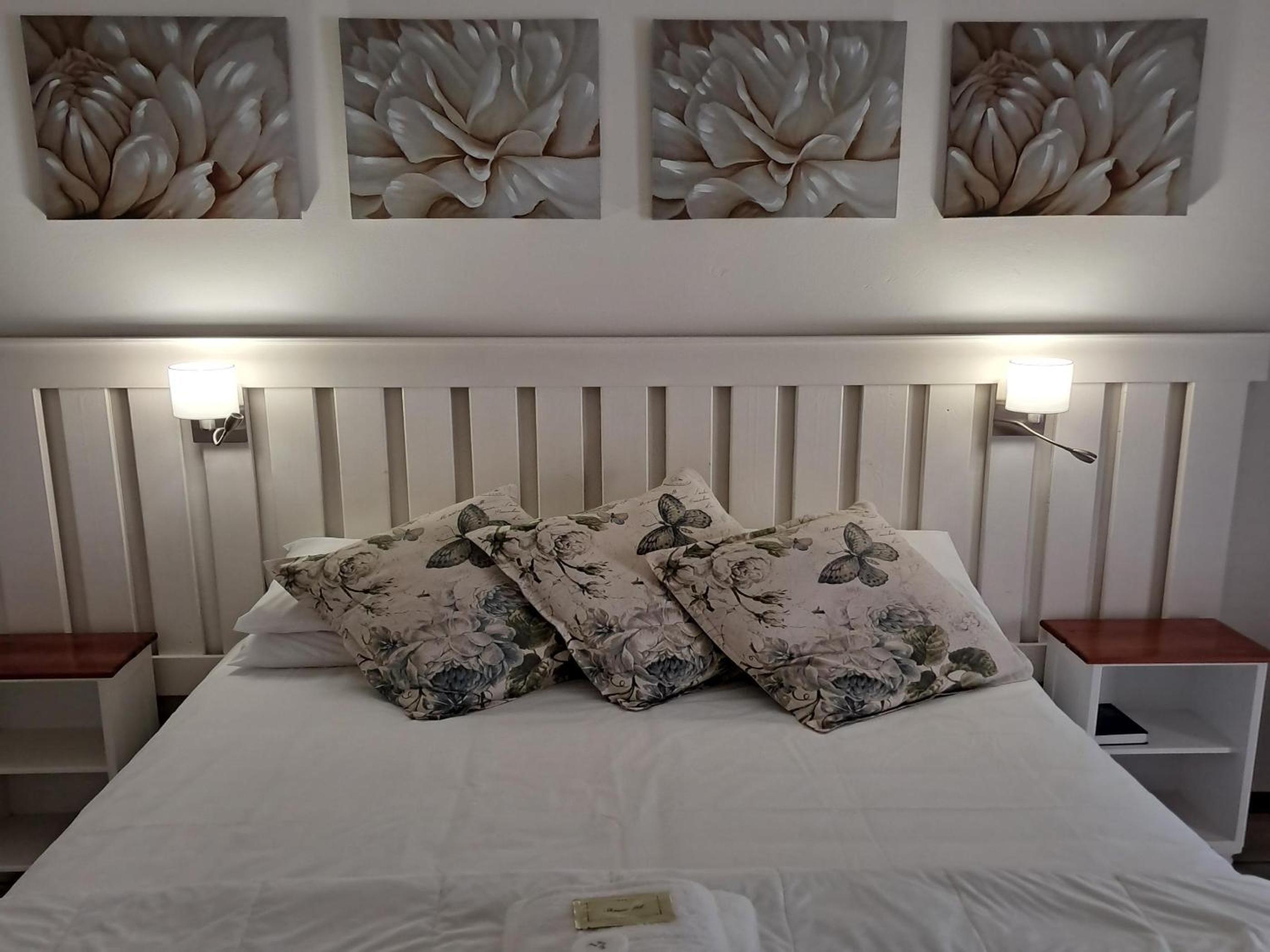 Deluxe Cottage