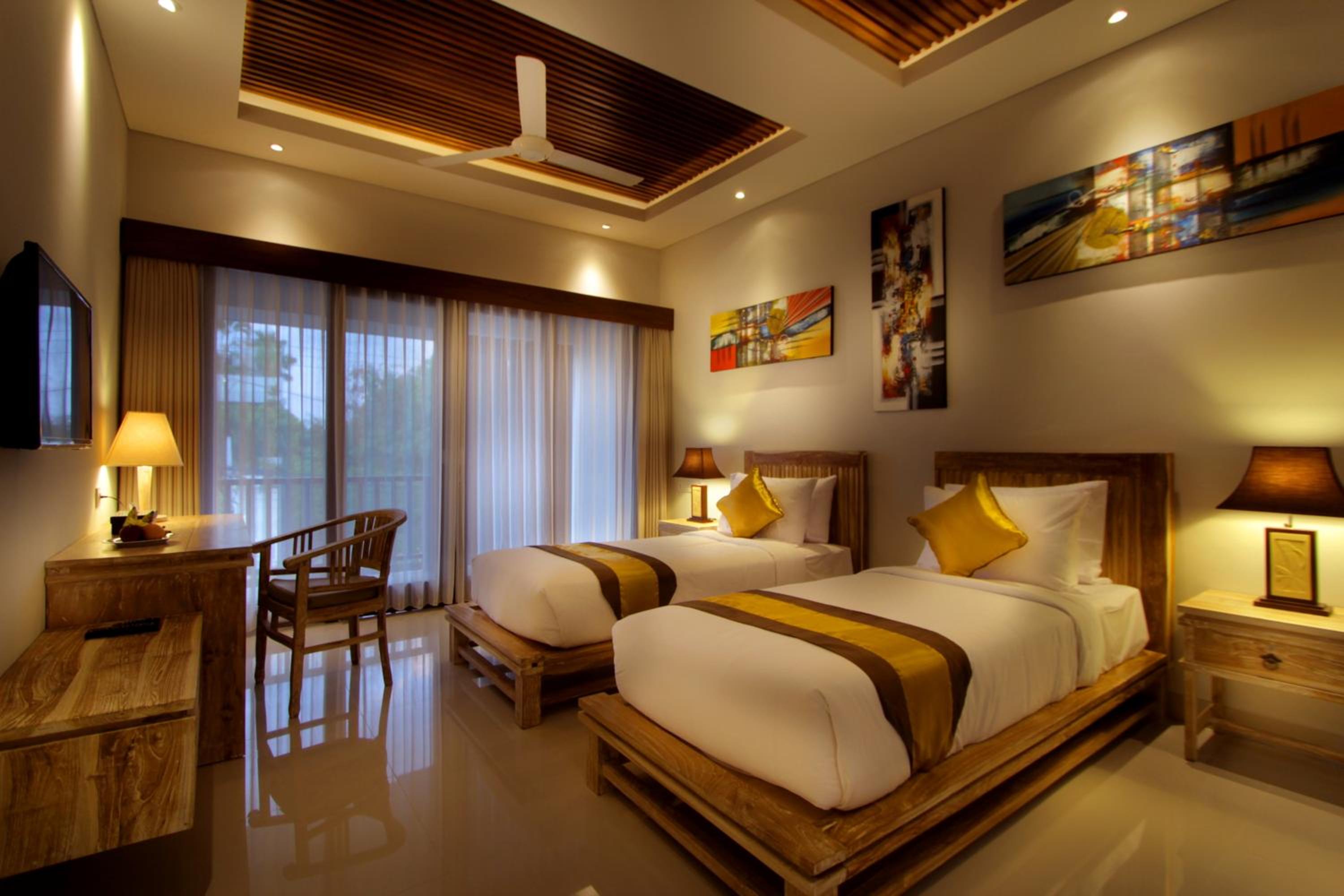 Two-Bedroom Villa - Photo 5
