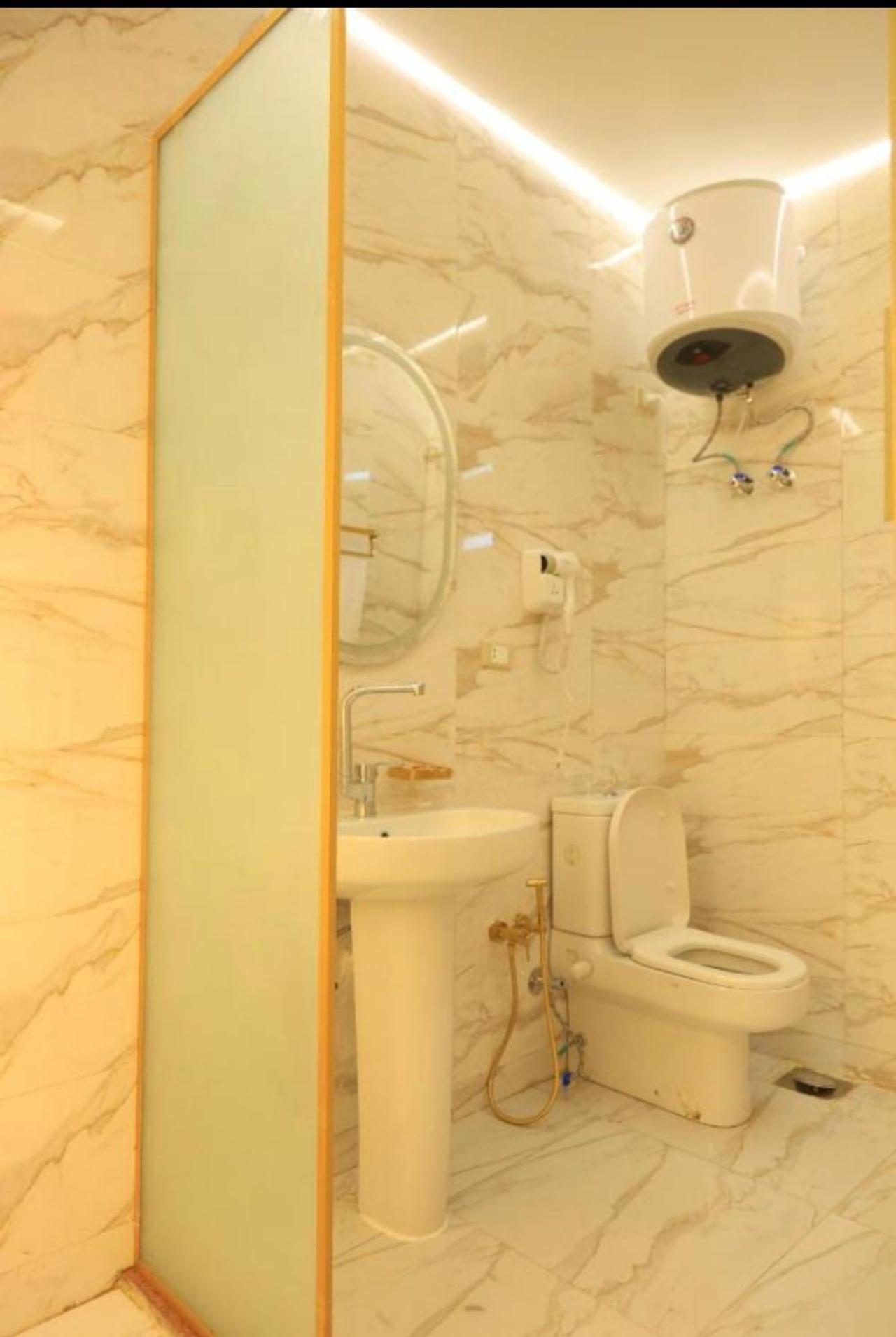 Double or Twin Room with Sea View photo 3