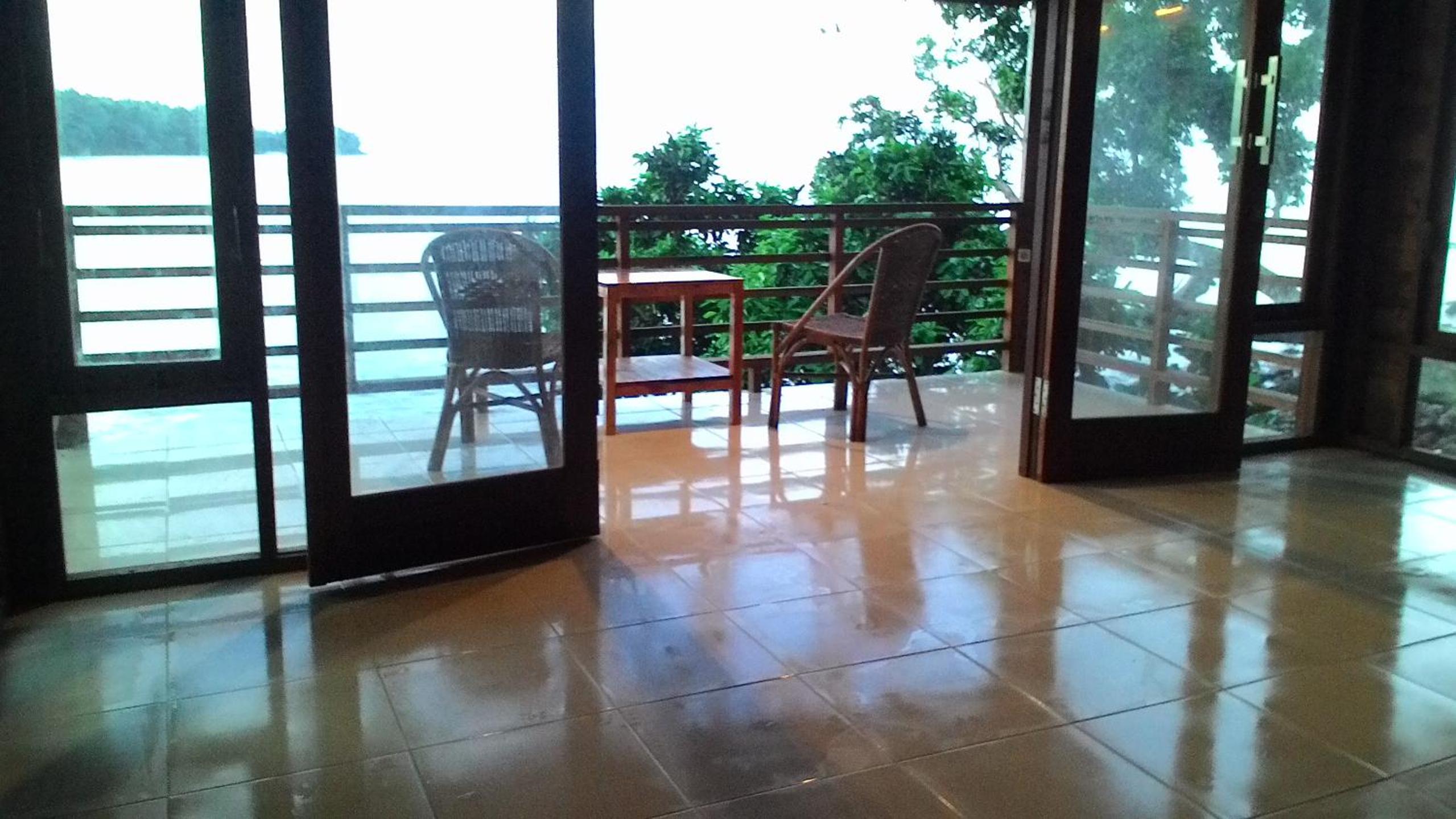Bungalow - Beach Front photo 2