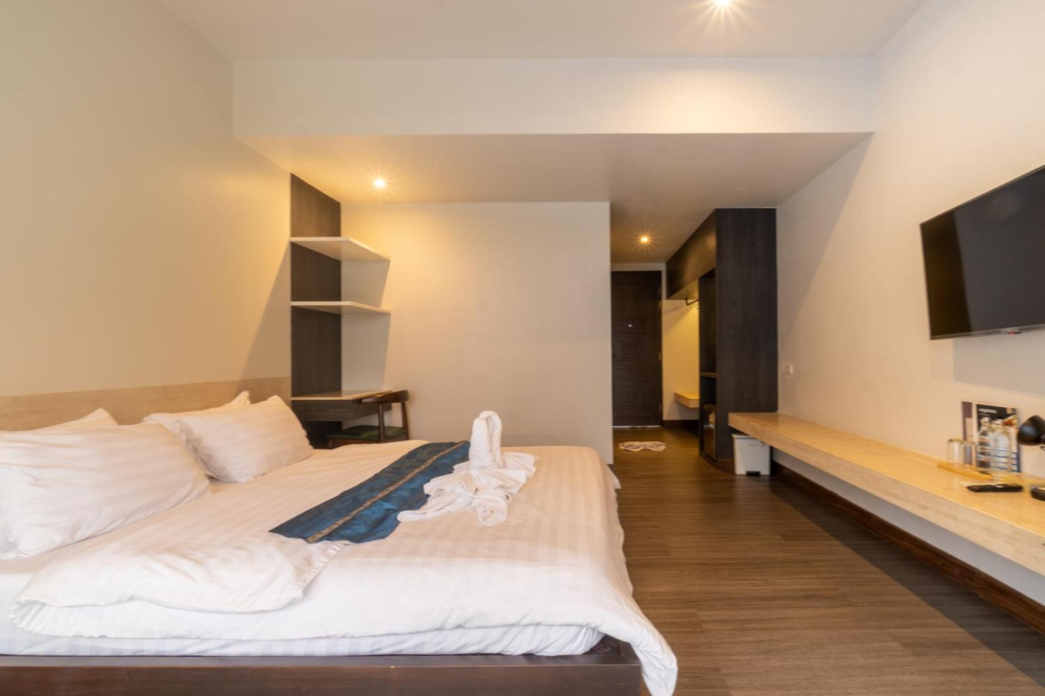 Superior King Room photo 2