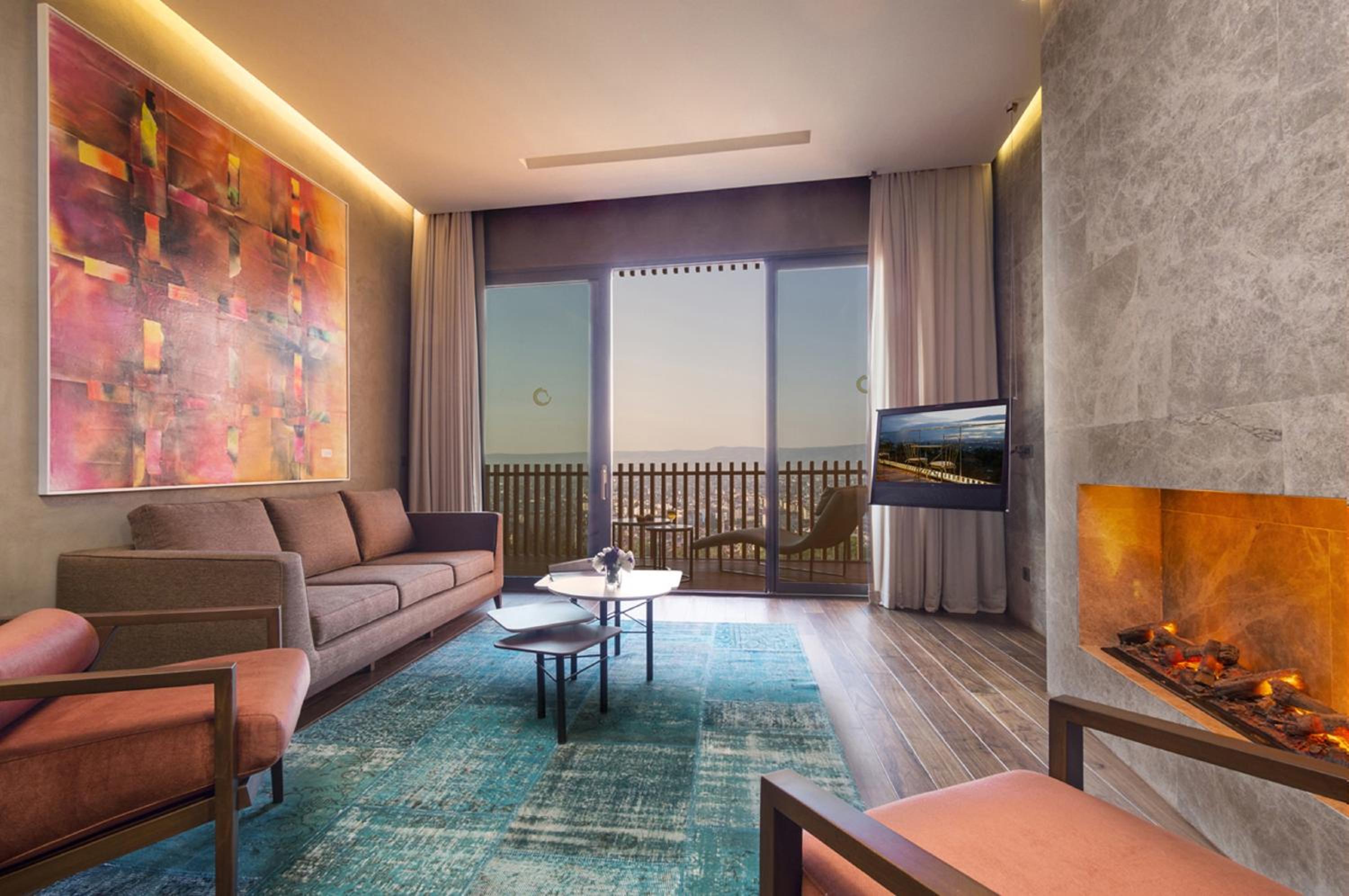 Grand Suite with Spa Bath photo 3