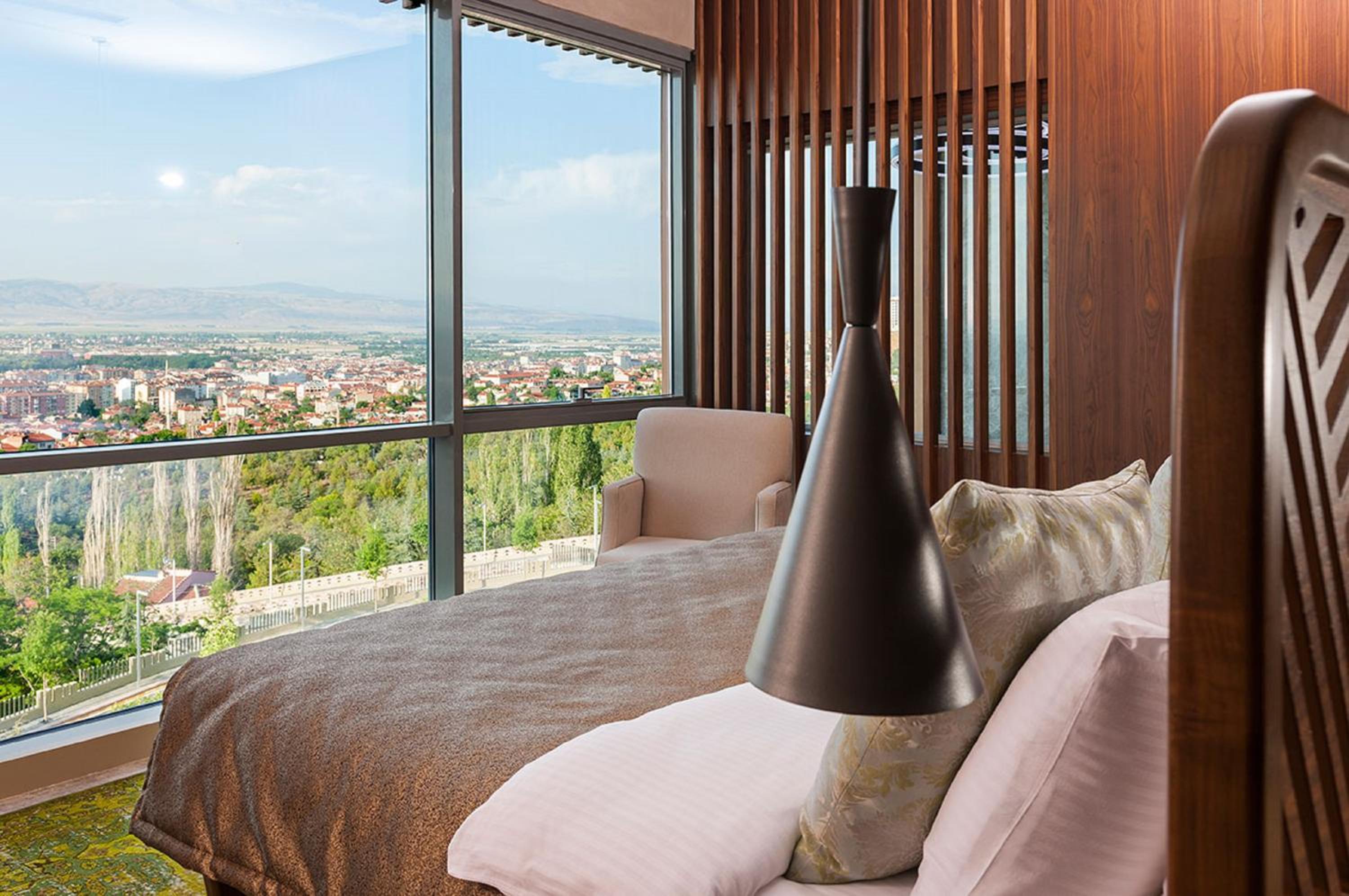 Grand Suite with Spa Bath photo 2