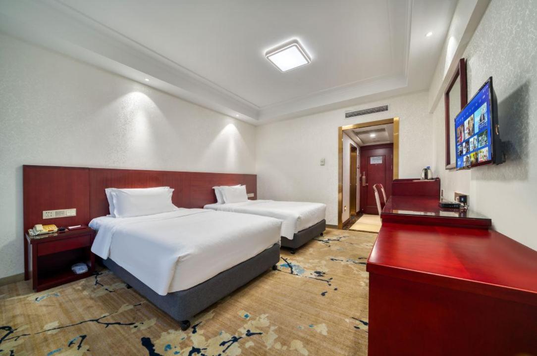 Twin Room - Photo 5