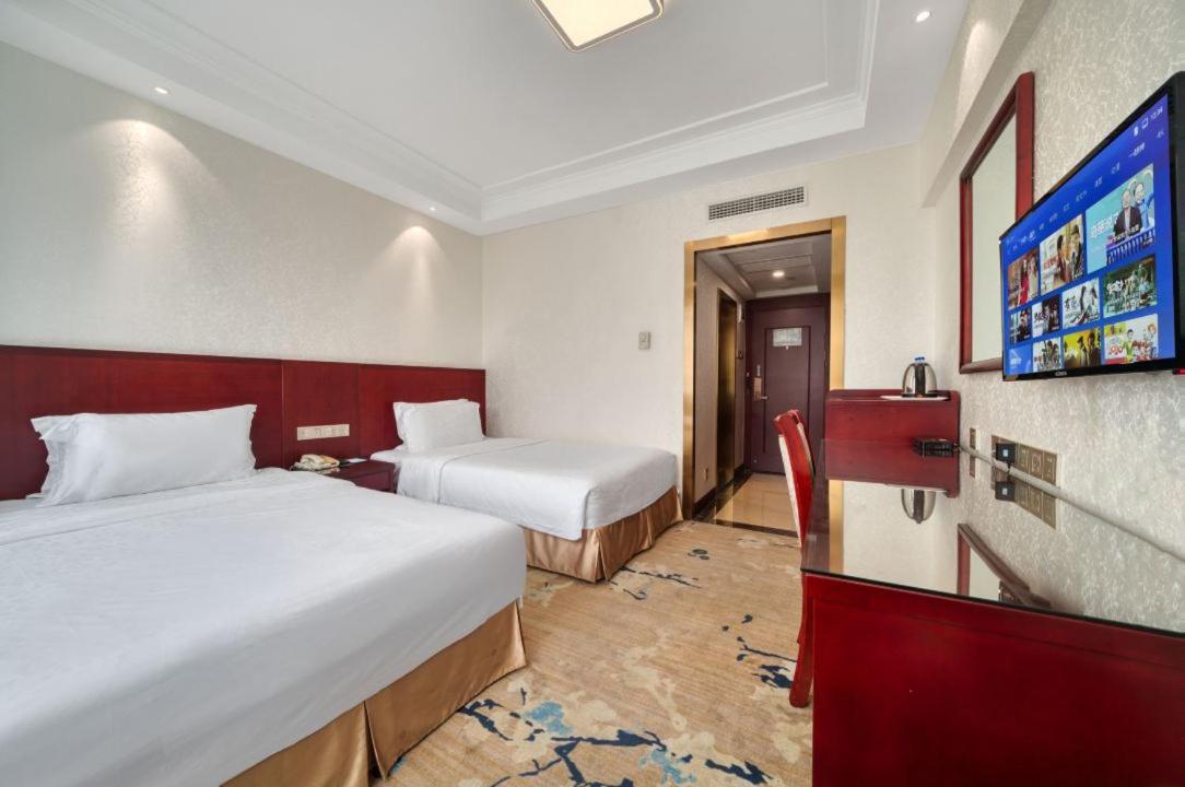Twin Room - Photo 3