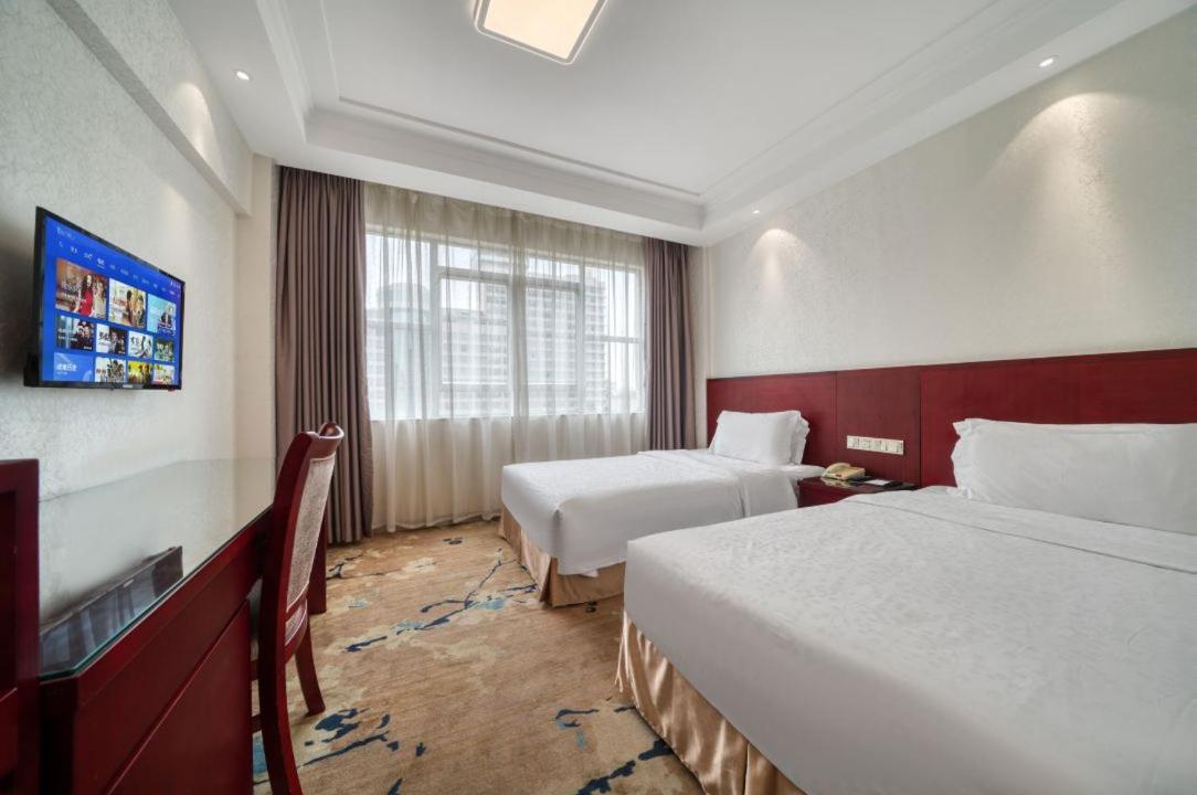 Twin Room - Photo 4