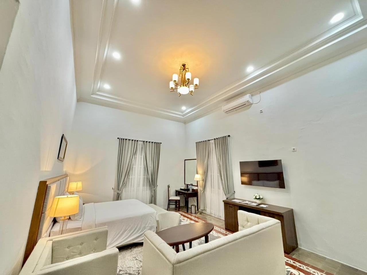 Twin Room - Photo 2