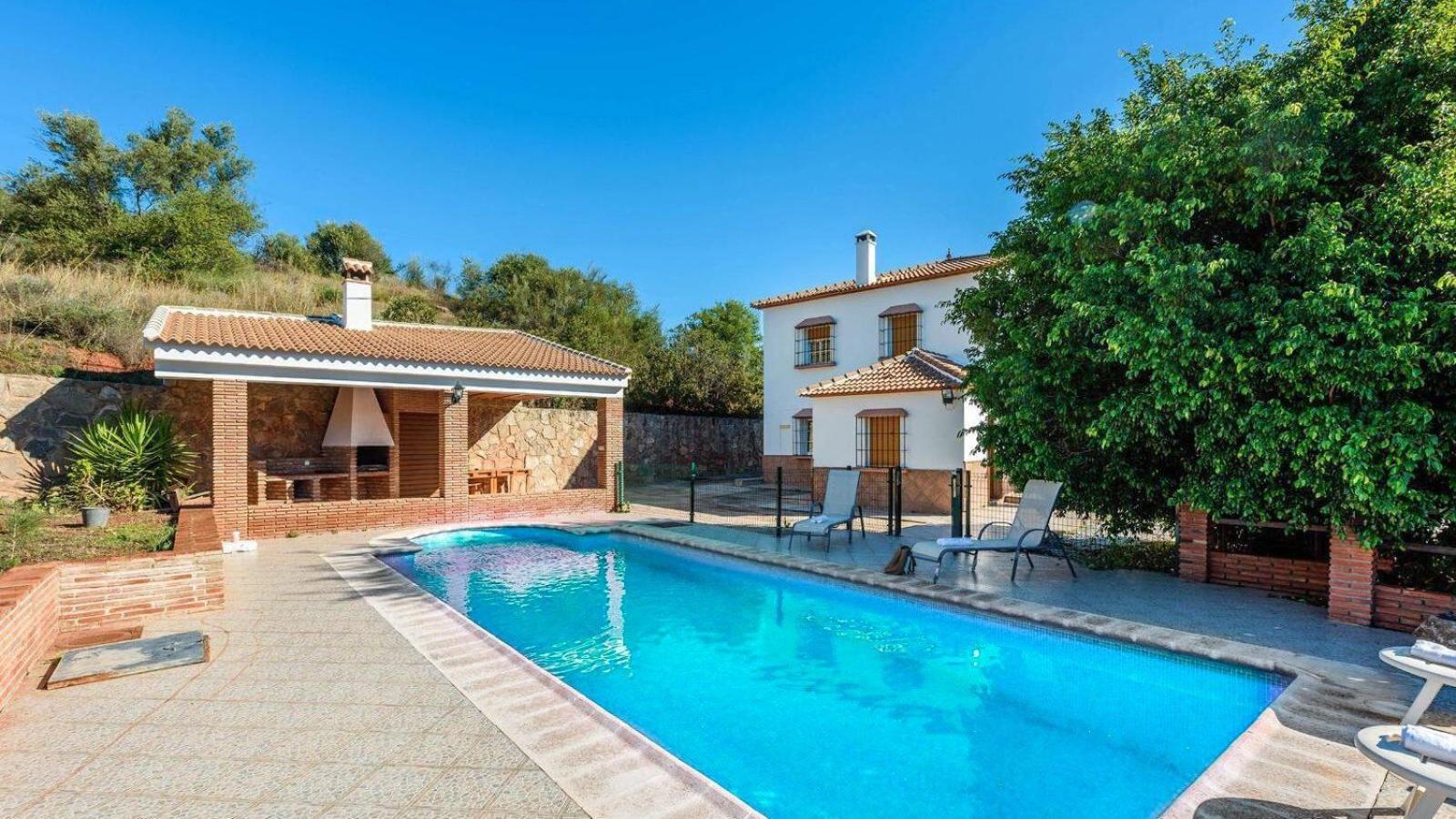Villa photo 1