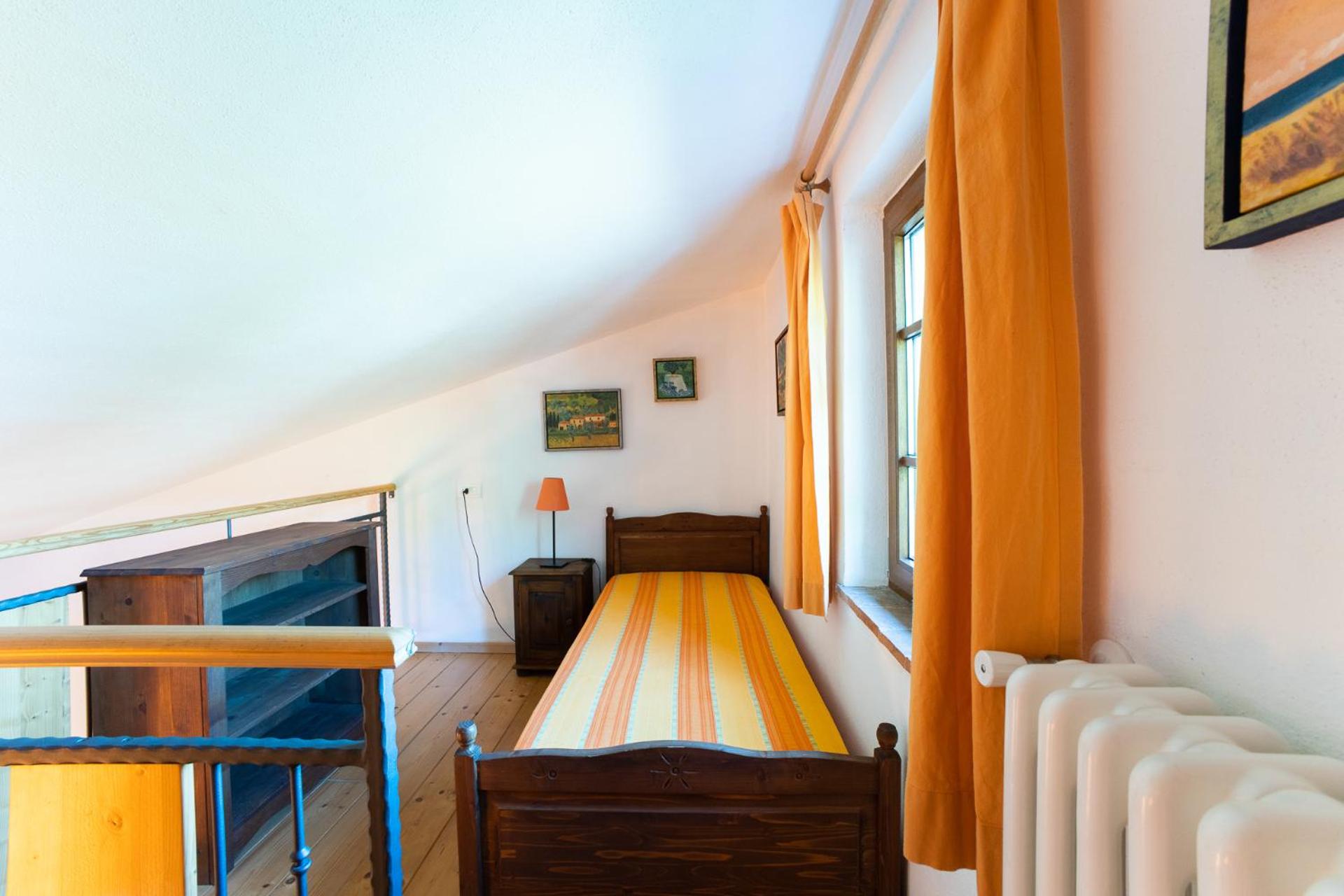 One-Bedroom Apartment with Balcony