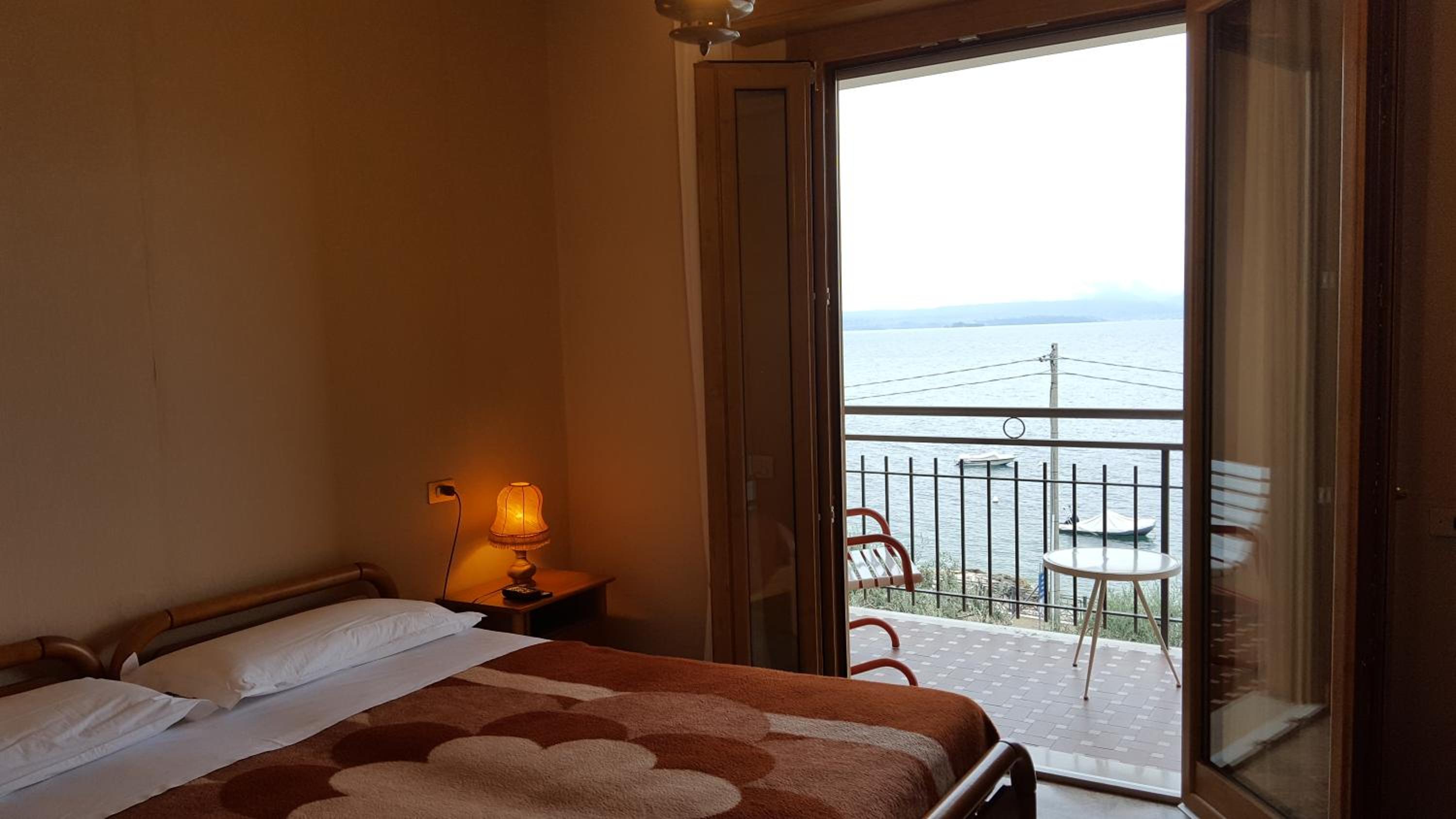 Double Room with Lake View photo 1