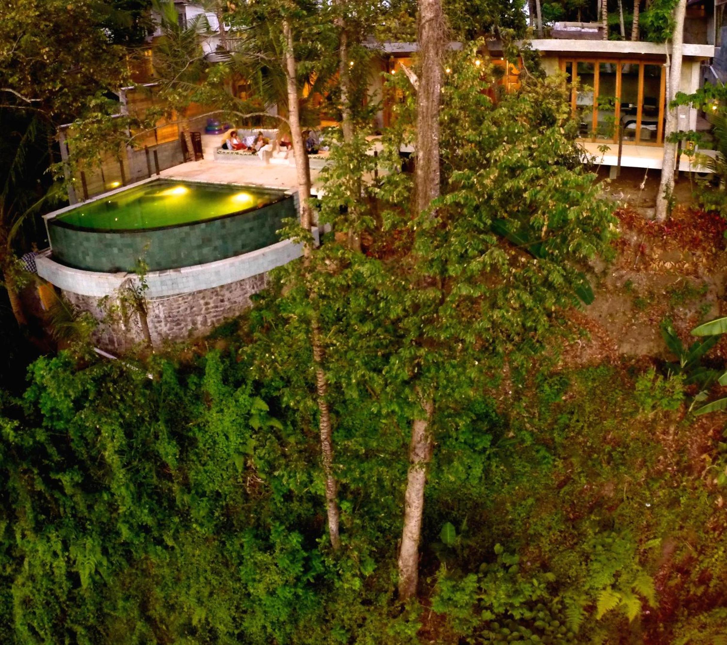 Villa with Private Pool - Photo 2