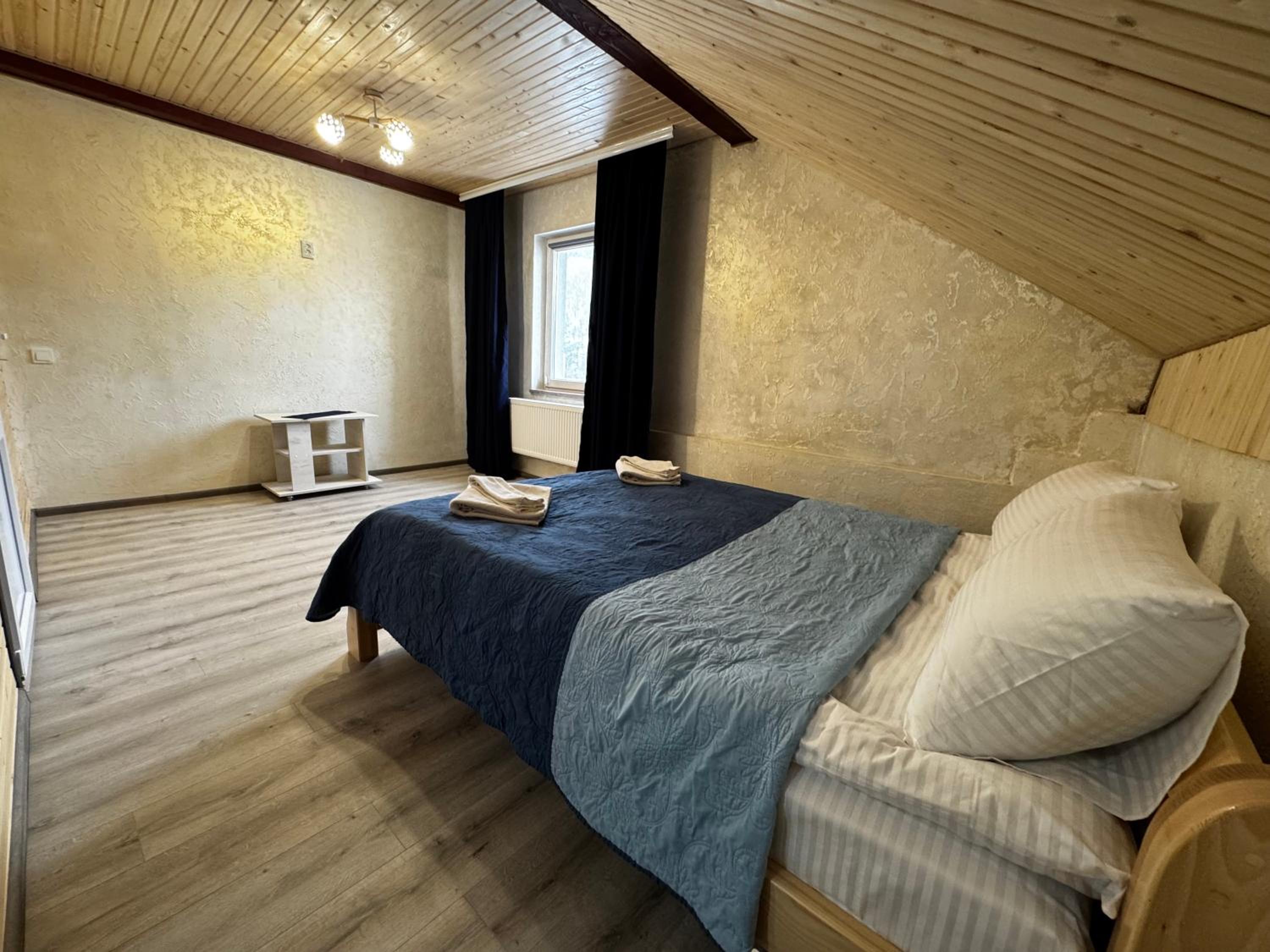Suite with Mountain View