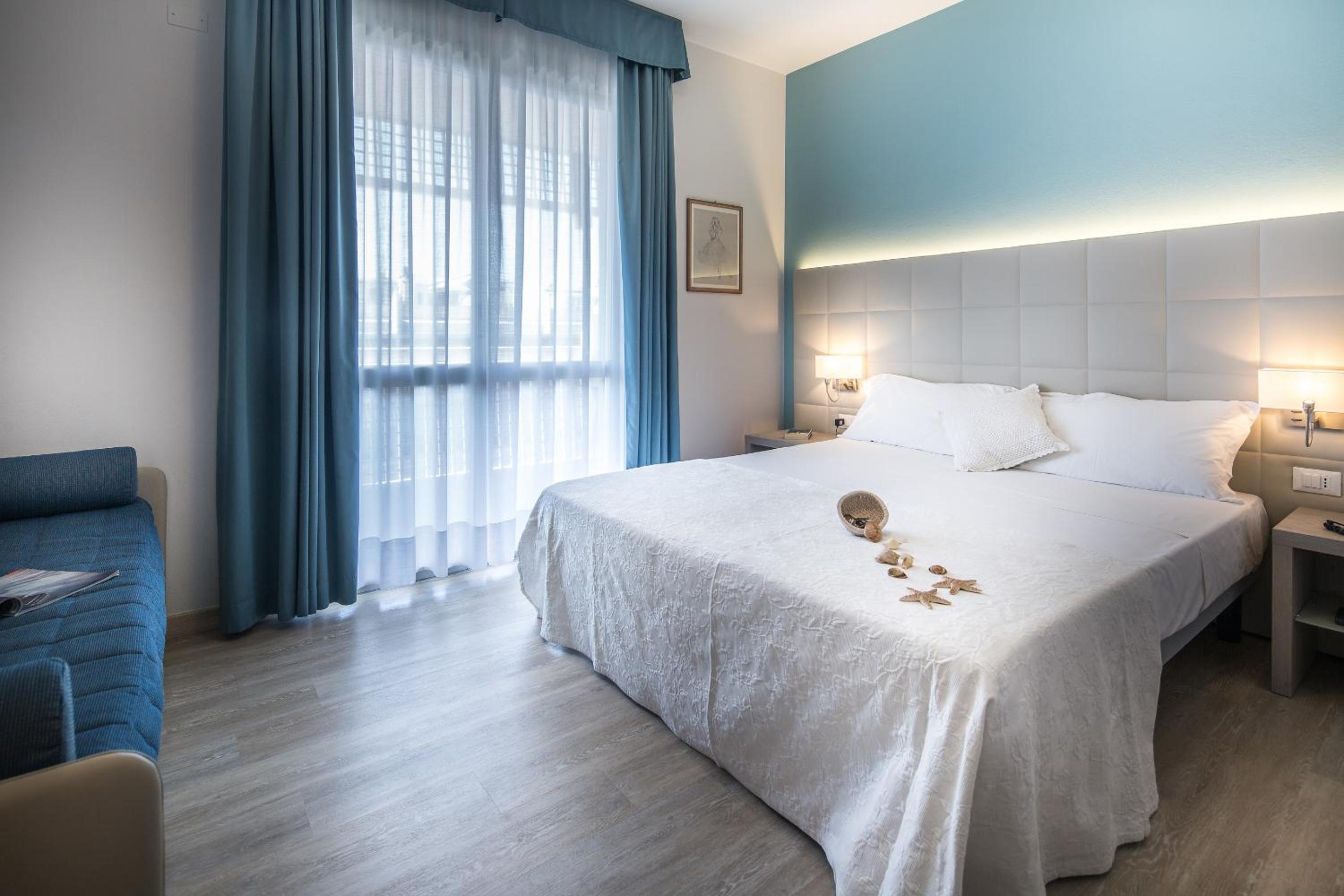 Superior Triple Room - Photo 4