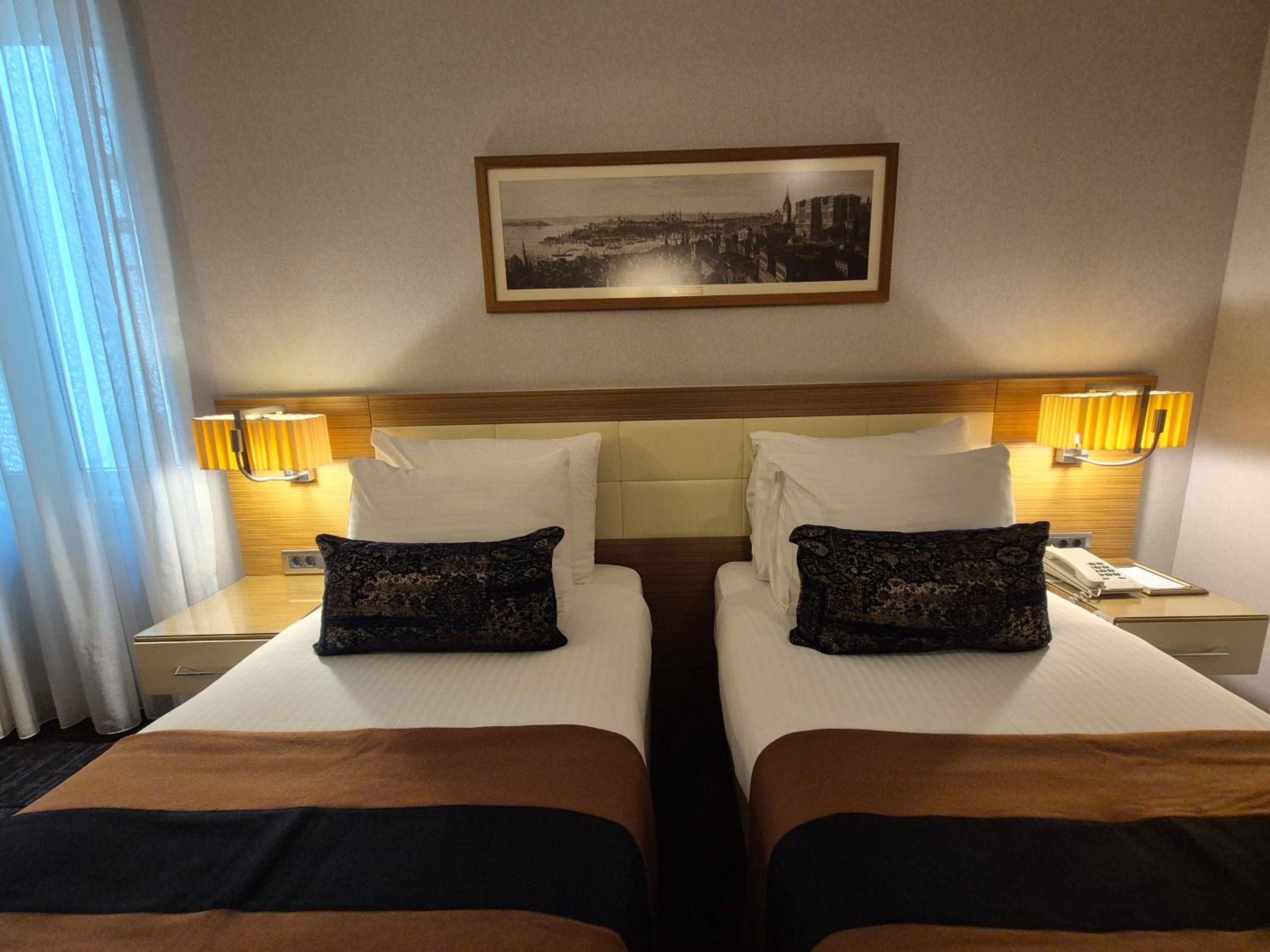 Economy Twin Room photo 1