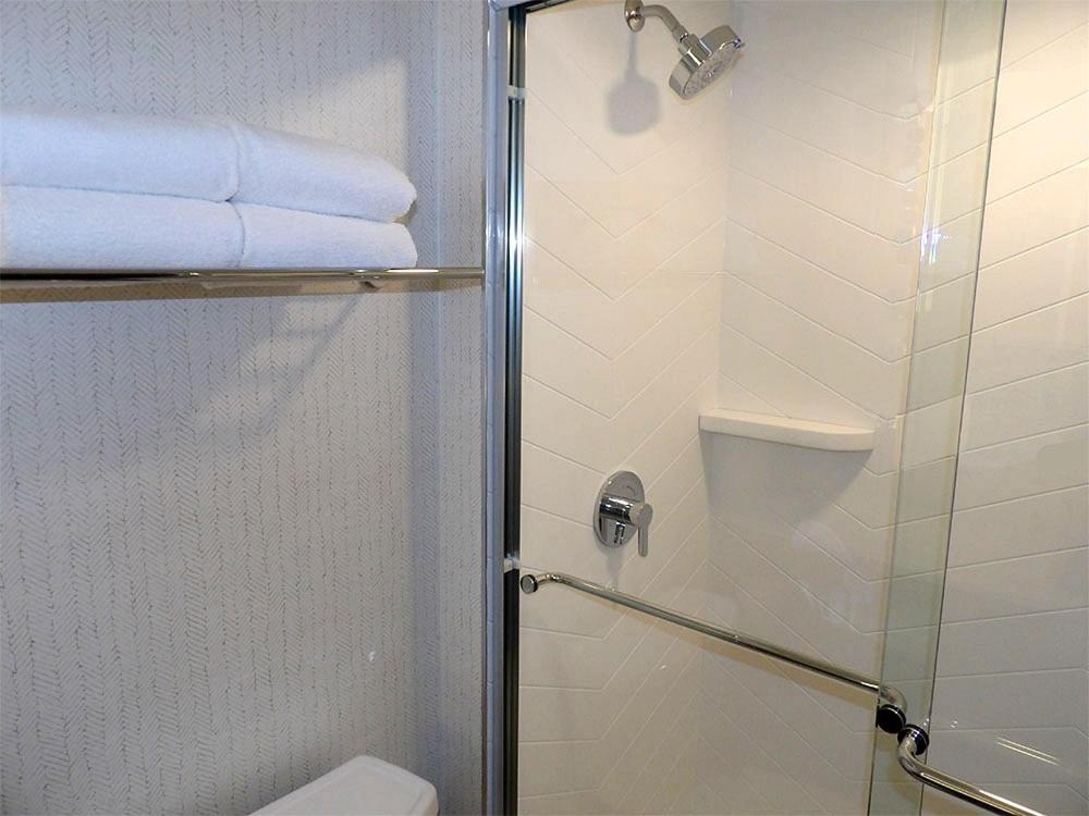 Standard Queen Room with Two Queen Beds - Photo 1