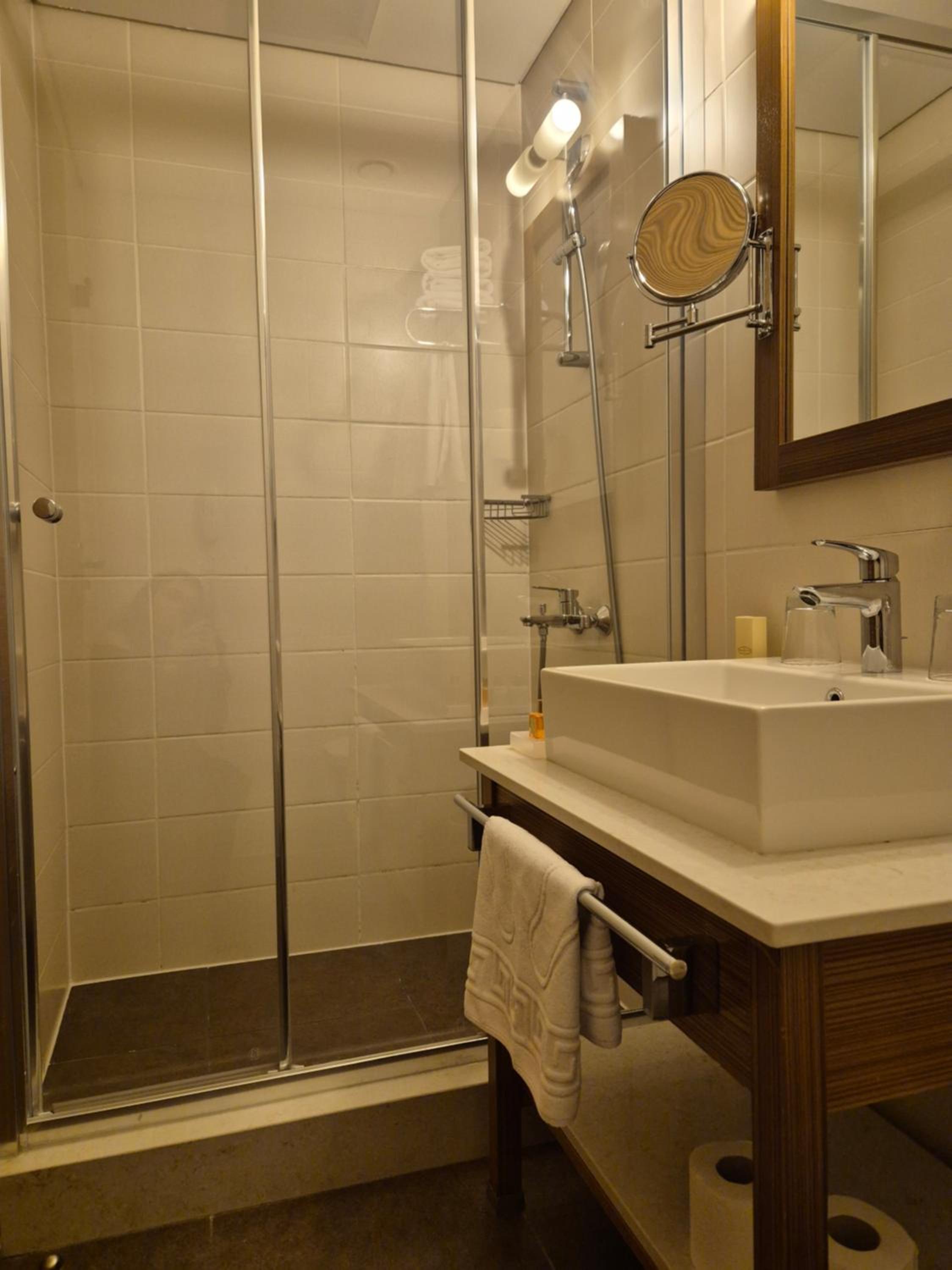 Standard Triple Room photo 2