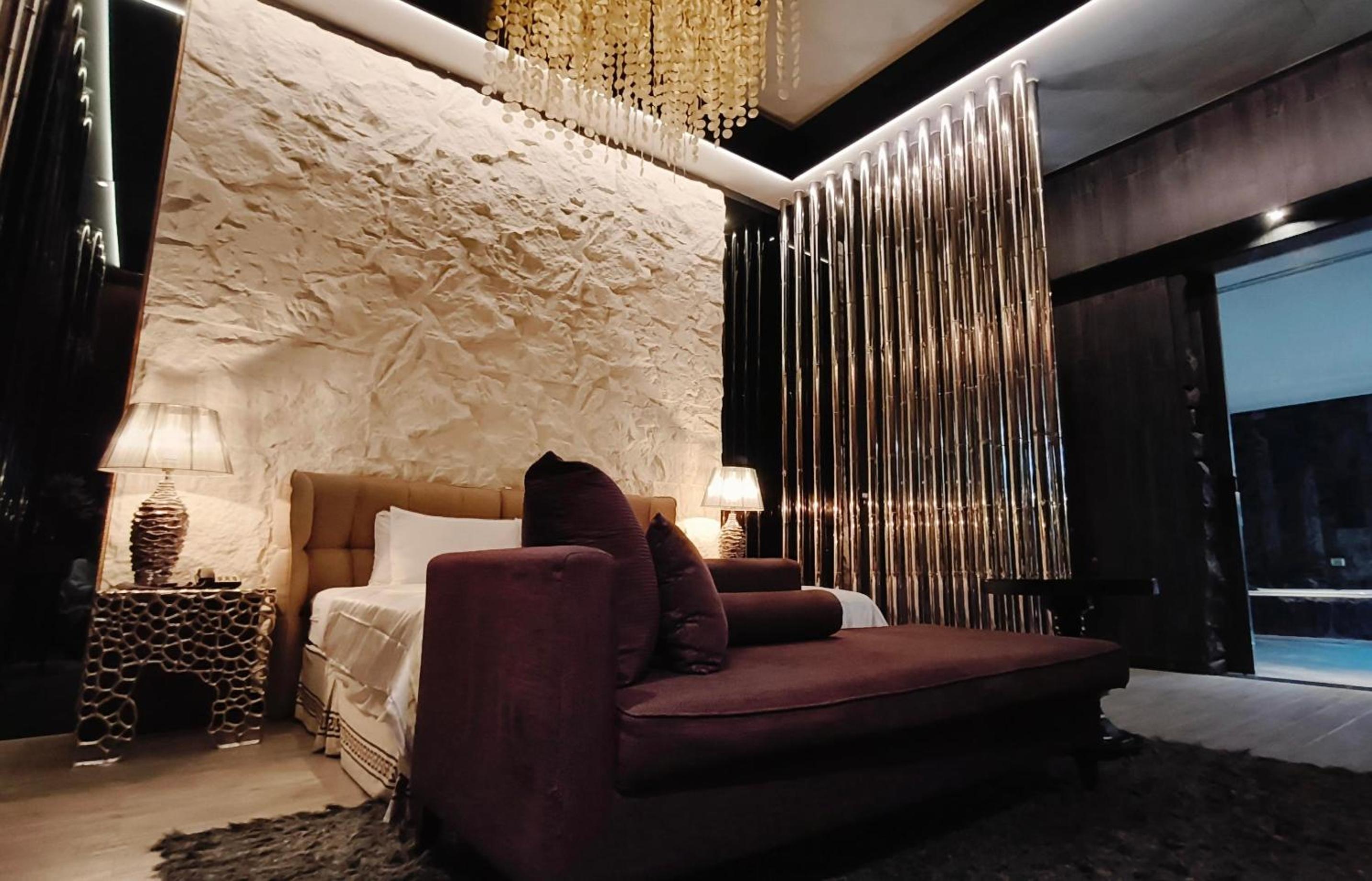 Deluxe Double Room (Check-in after 21:00) photo 3