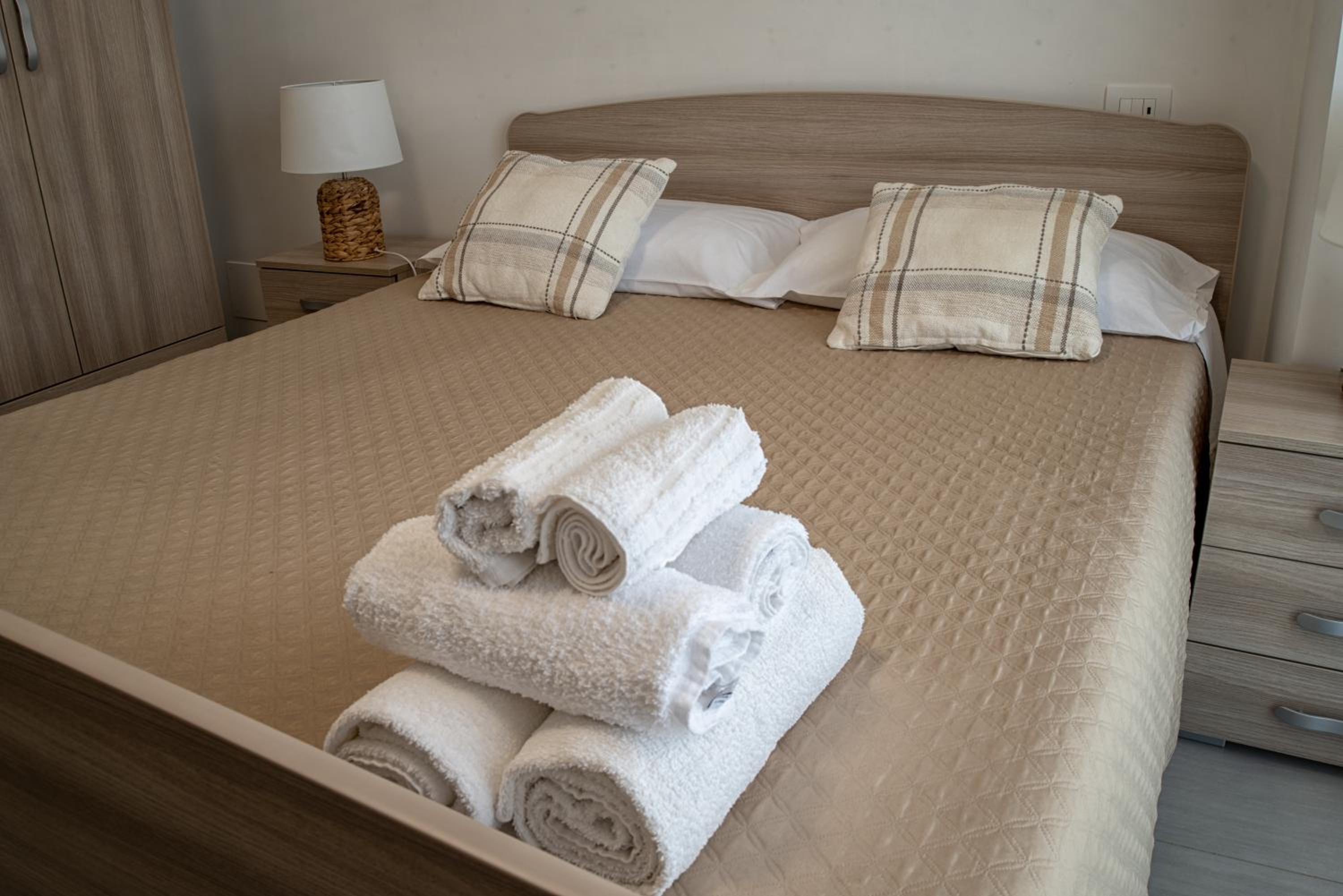 Large Double Room photo 1