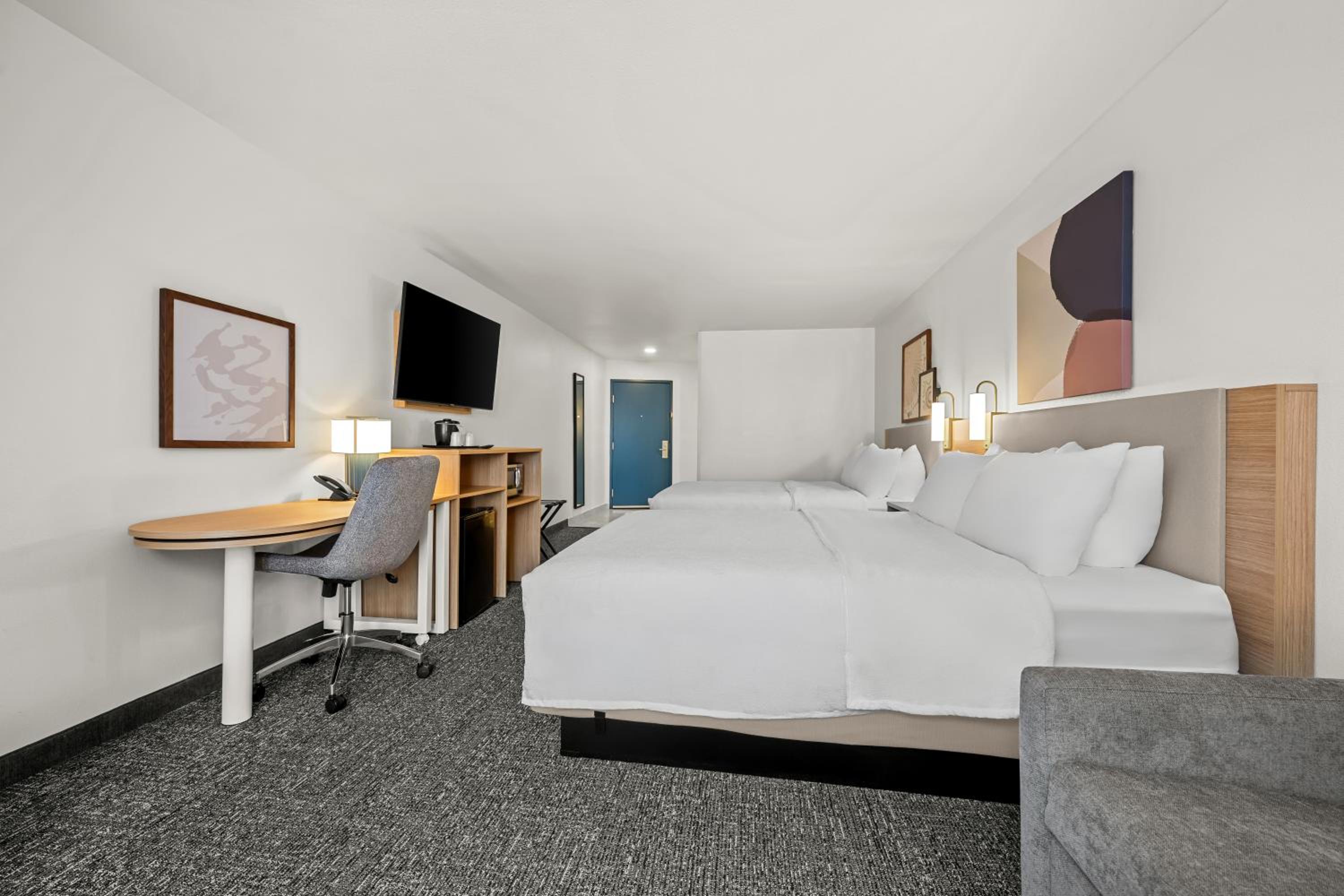 Queen Studio with Two Queen Beds and Sofa Bed - Photo 1