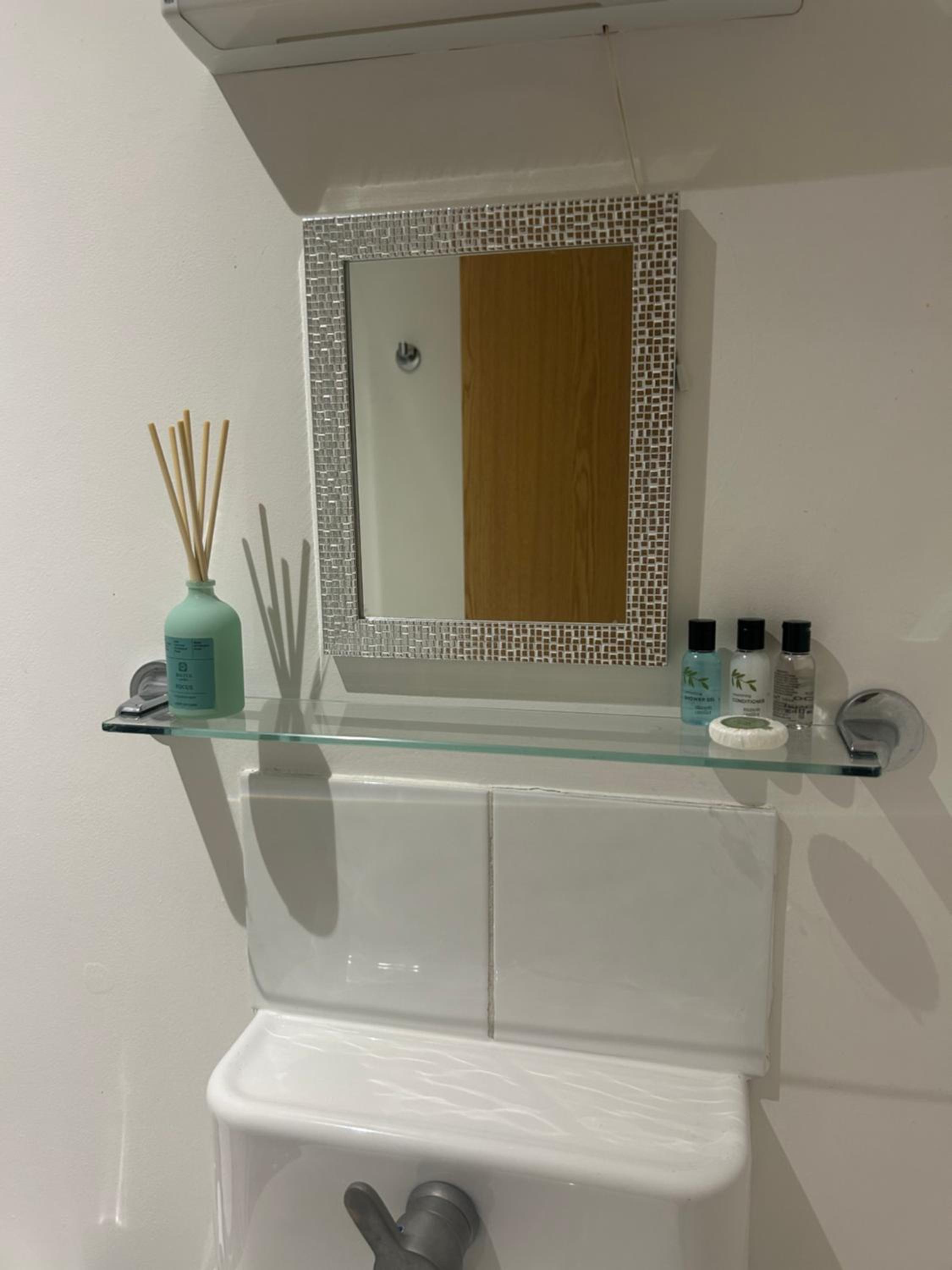 Deluxe Single Room photo 3