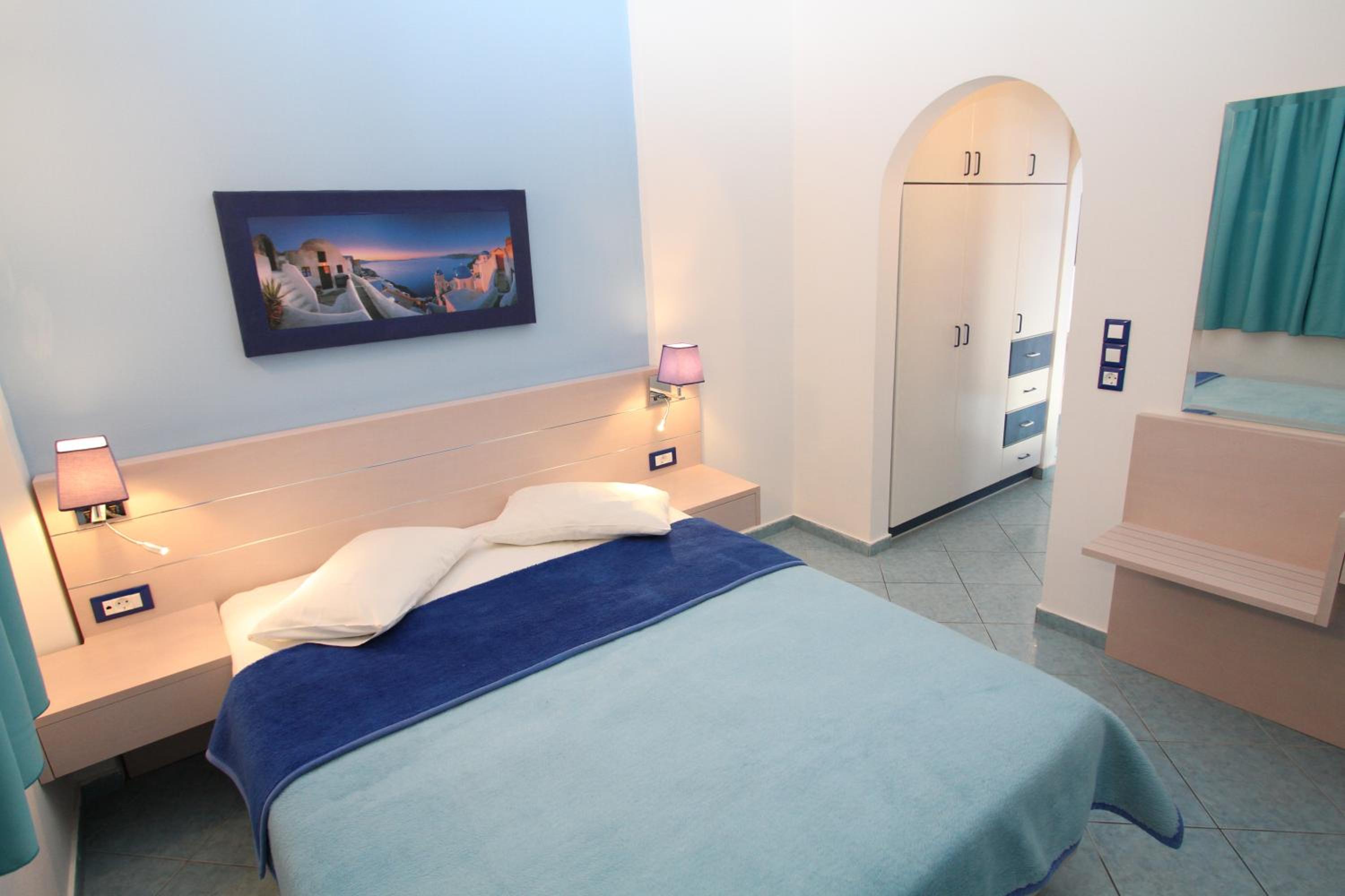 Studio (2 Adults) - Photo 9