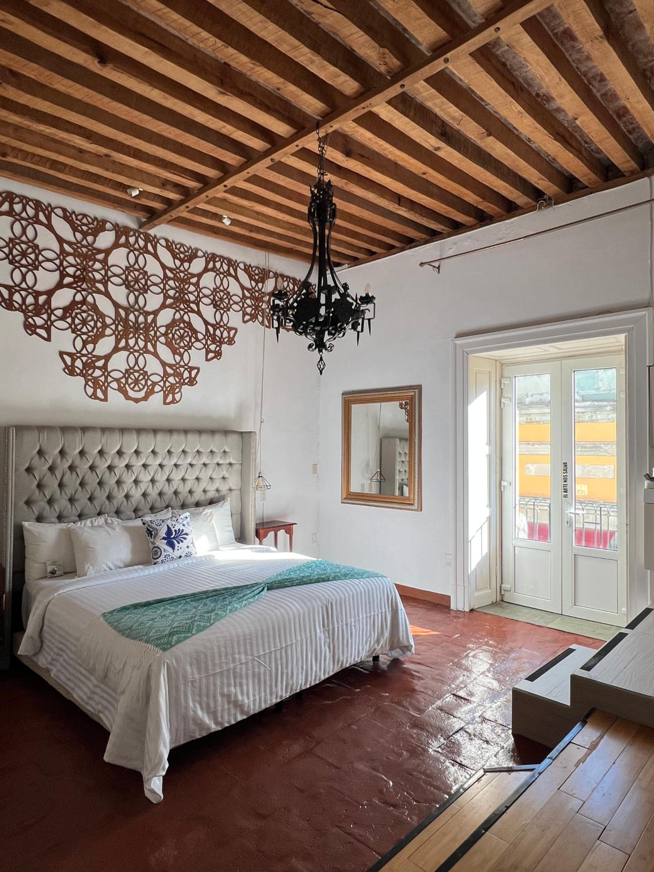 Junior Suite with Balcony photo 1