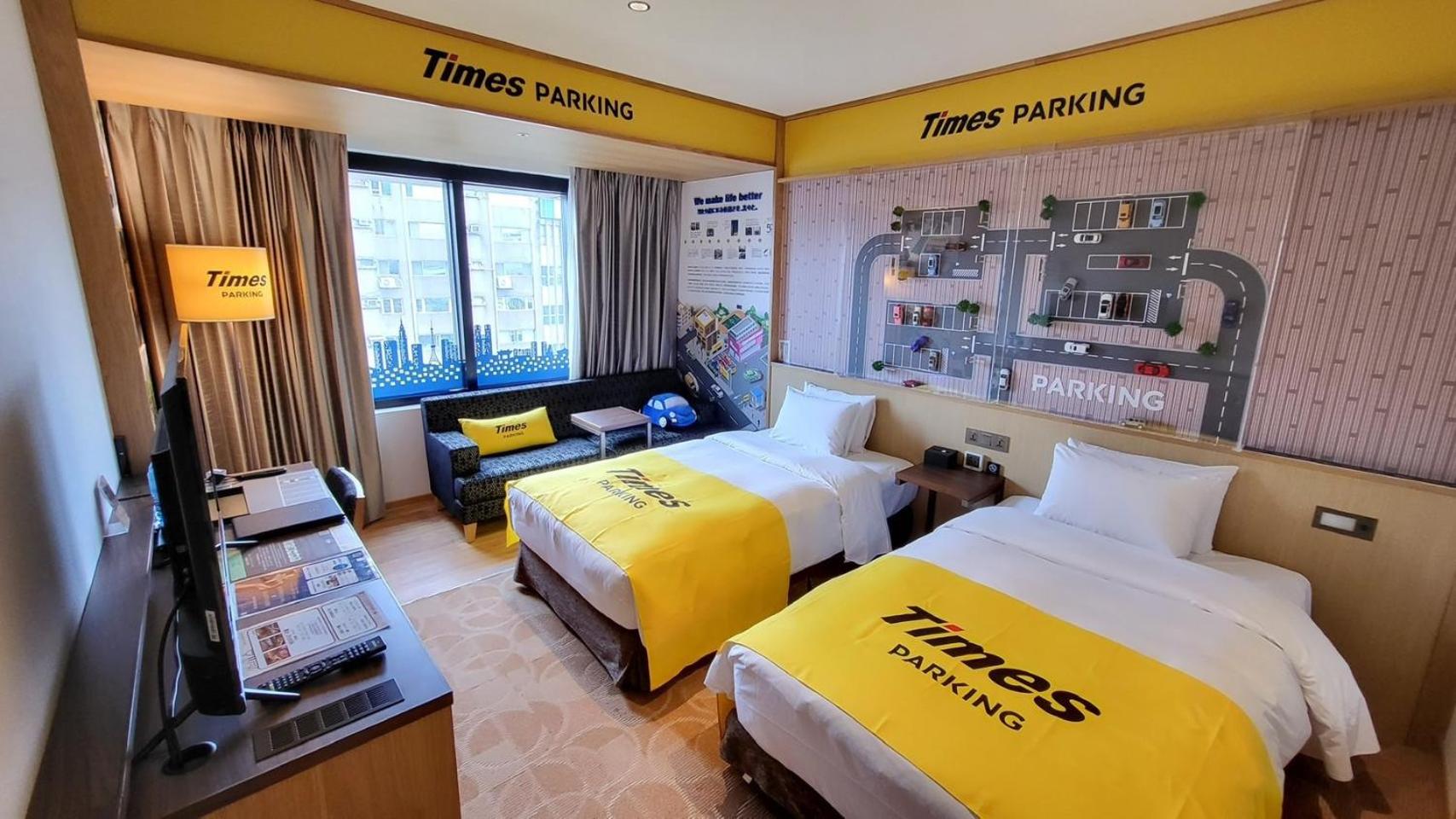 Times PARKING Collaboration twin room