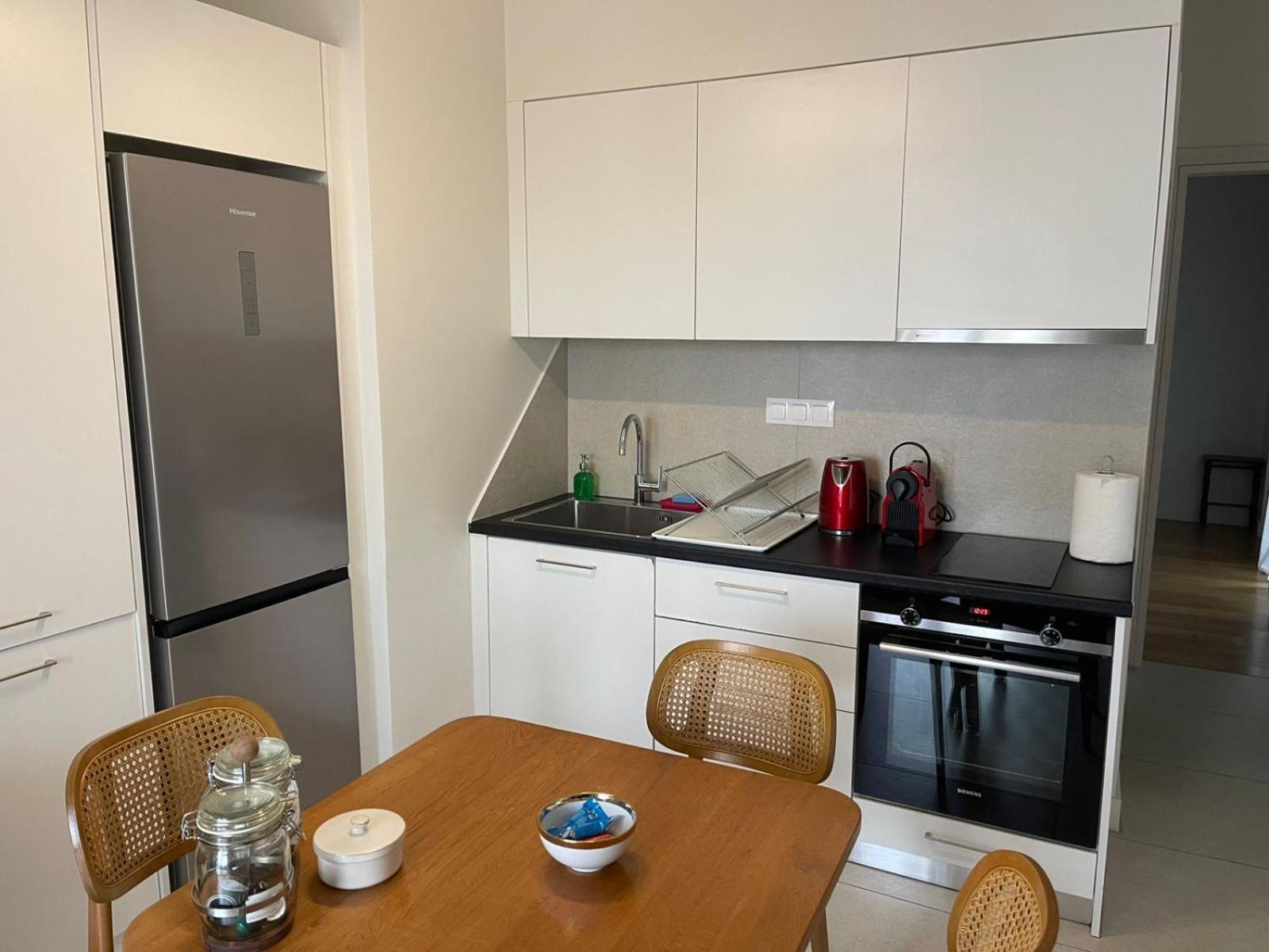 One-Bedroom Apartment with Balcony photo 1