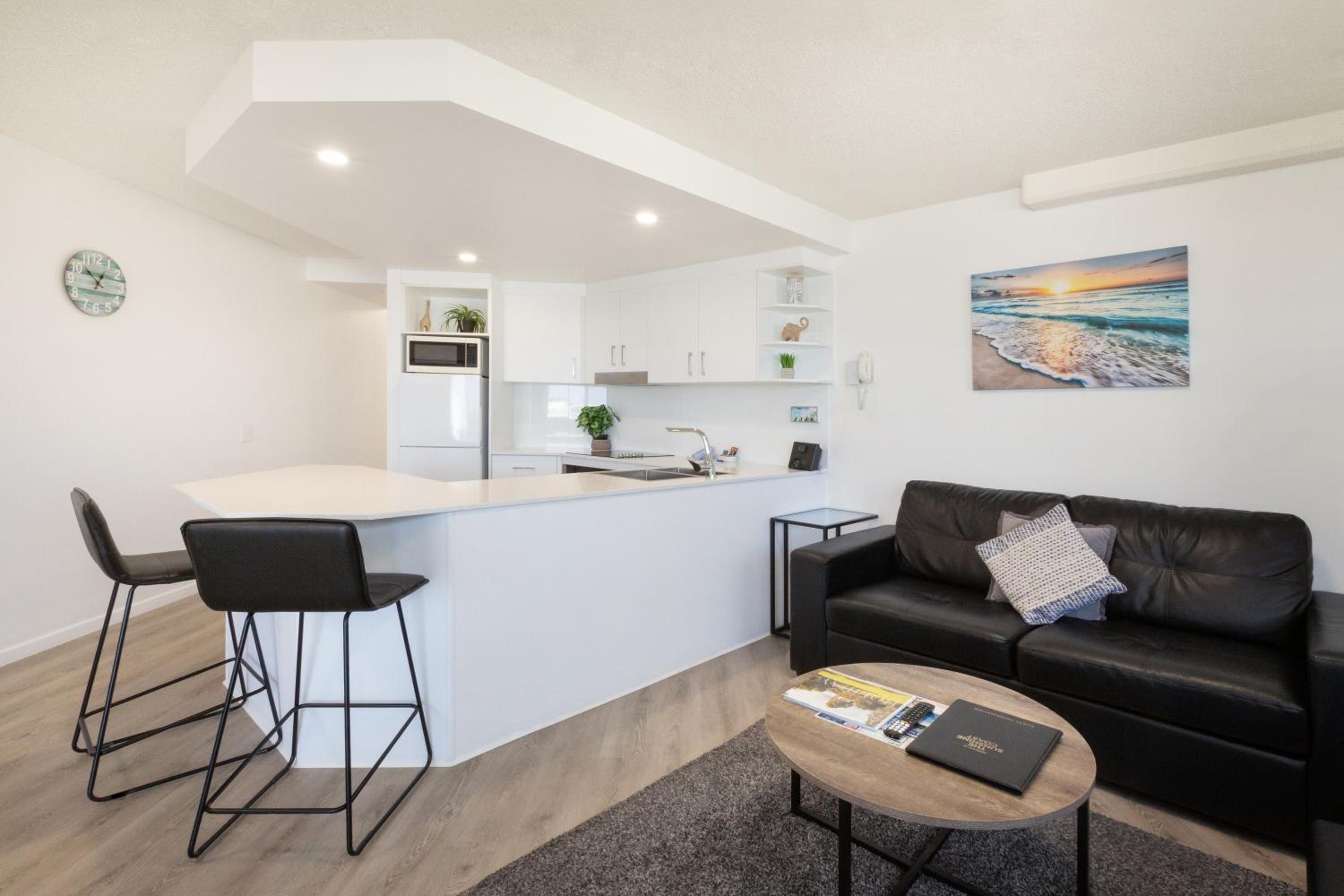 Two-Bedroom Superior Apartment photo 3