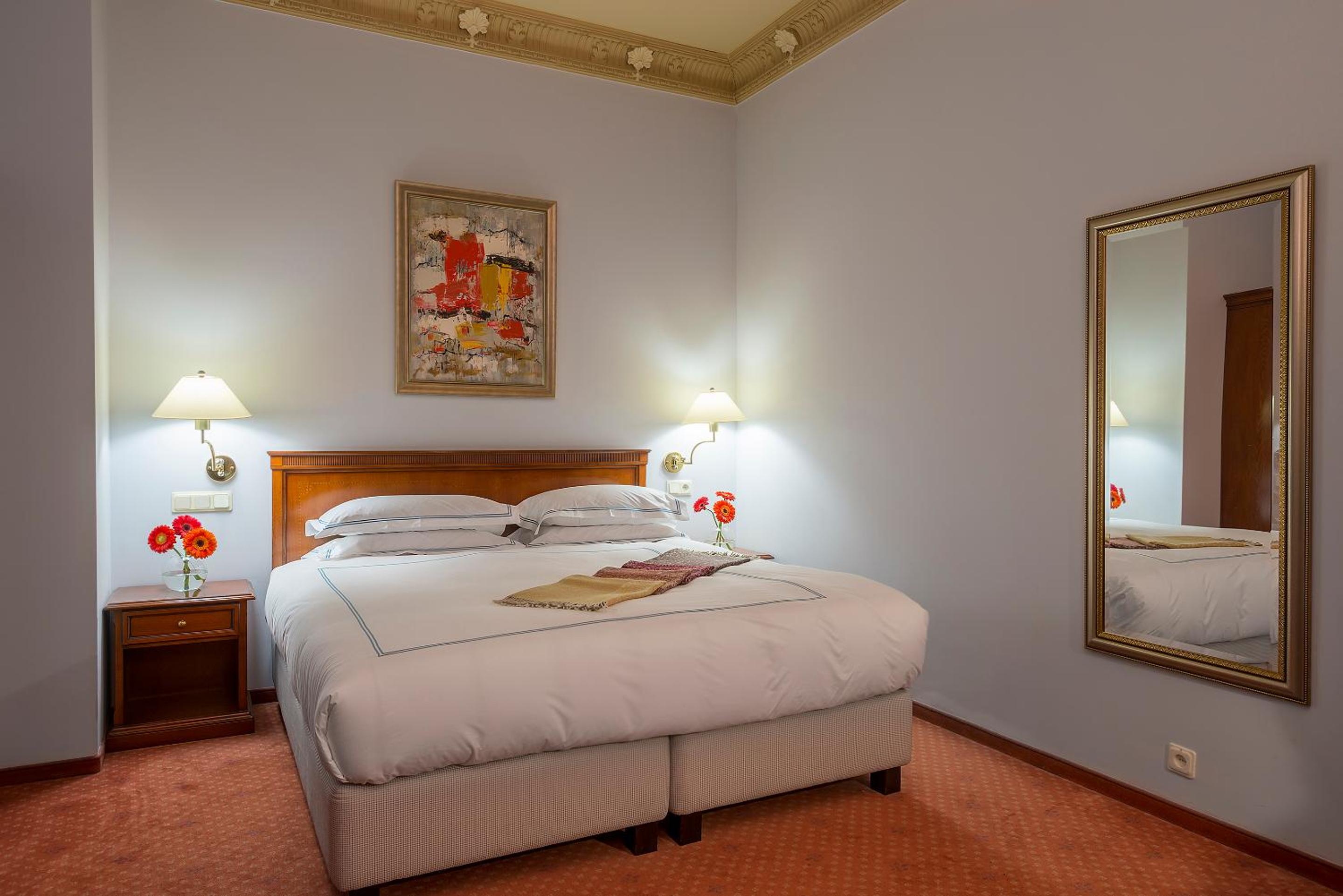 Business Double or Twin Room - Photo 6