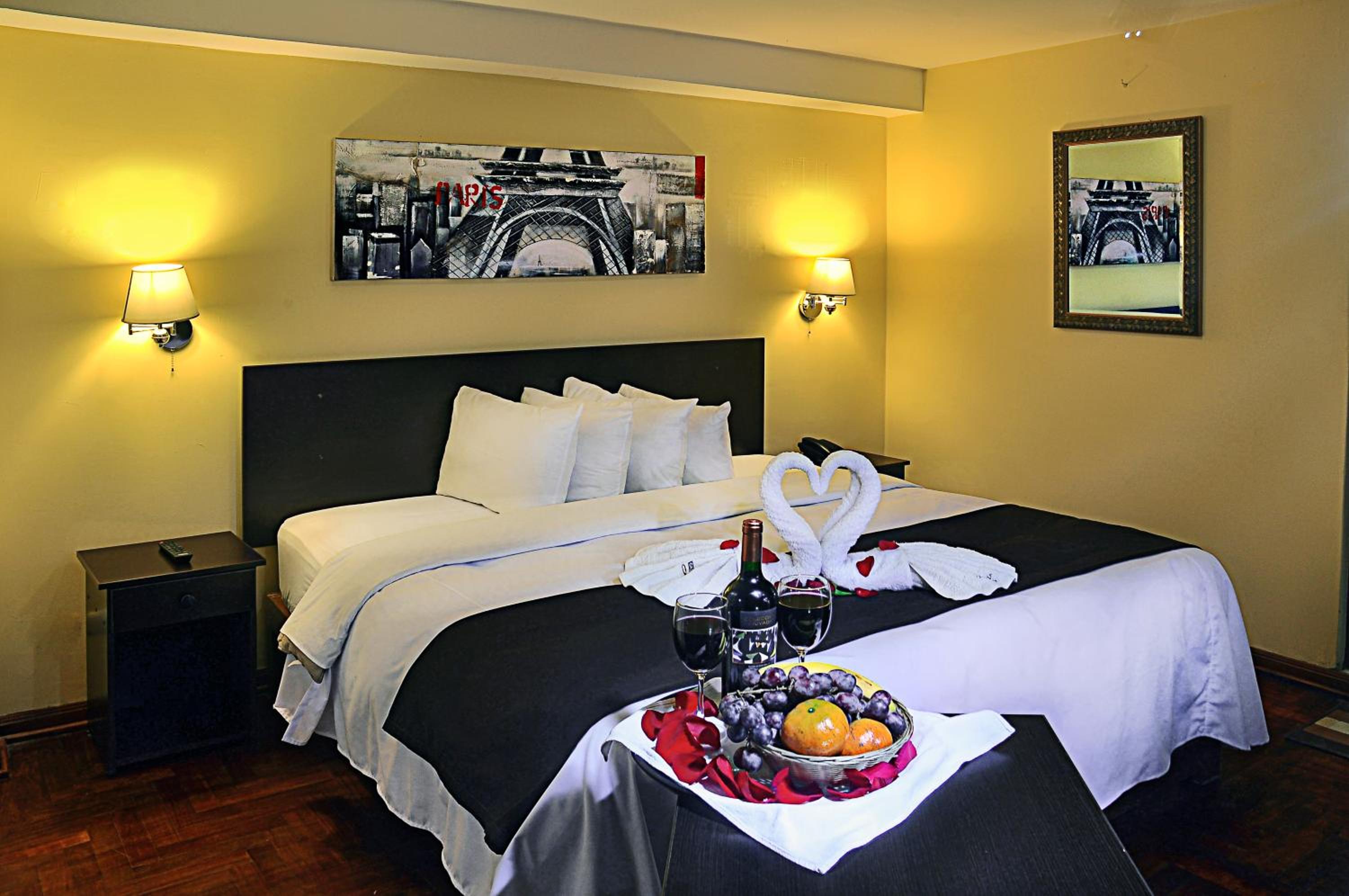 Double Room - Photo 13