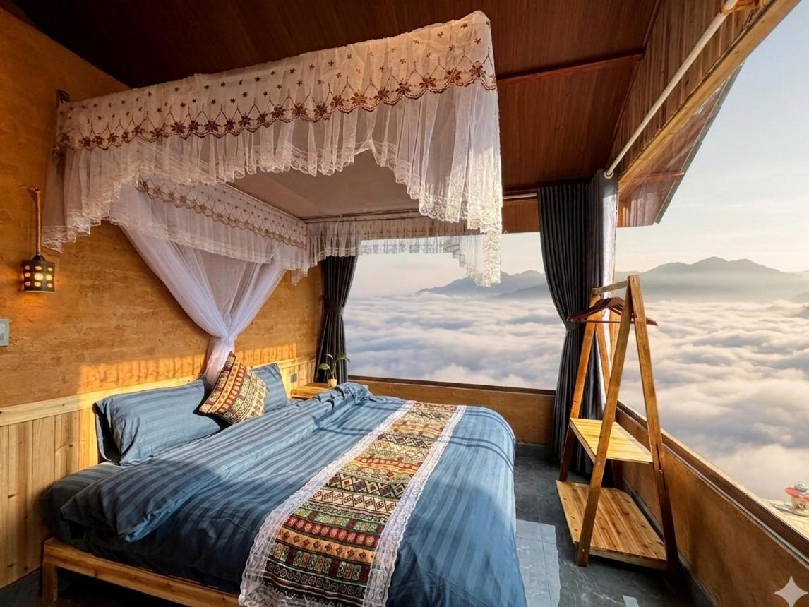 Double Room with Mountain View