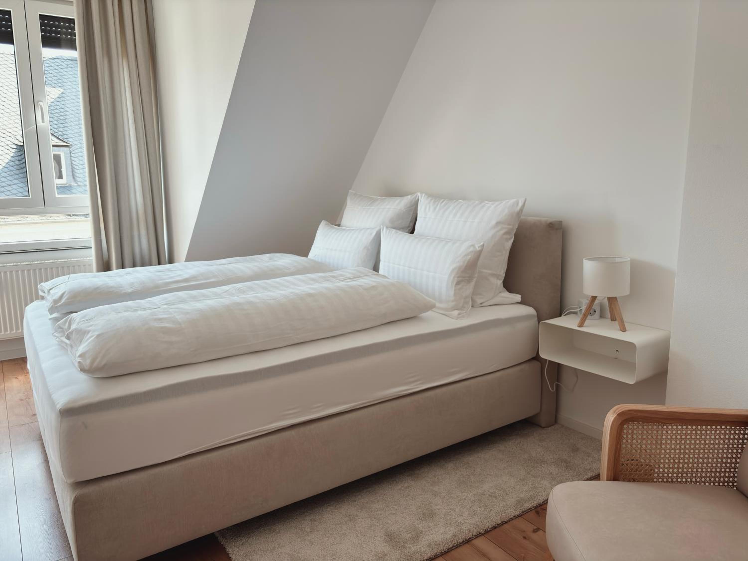 Two-Bedroom Apartment with Balcony photo 2