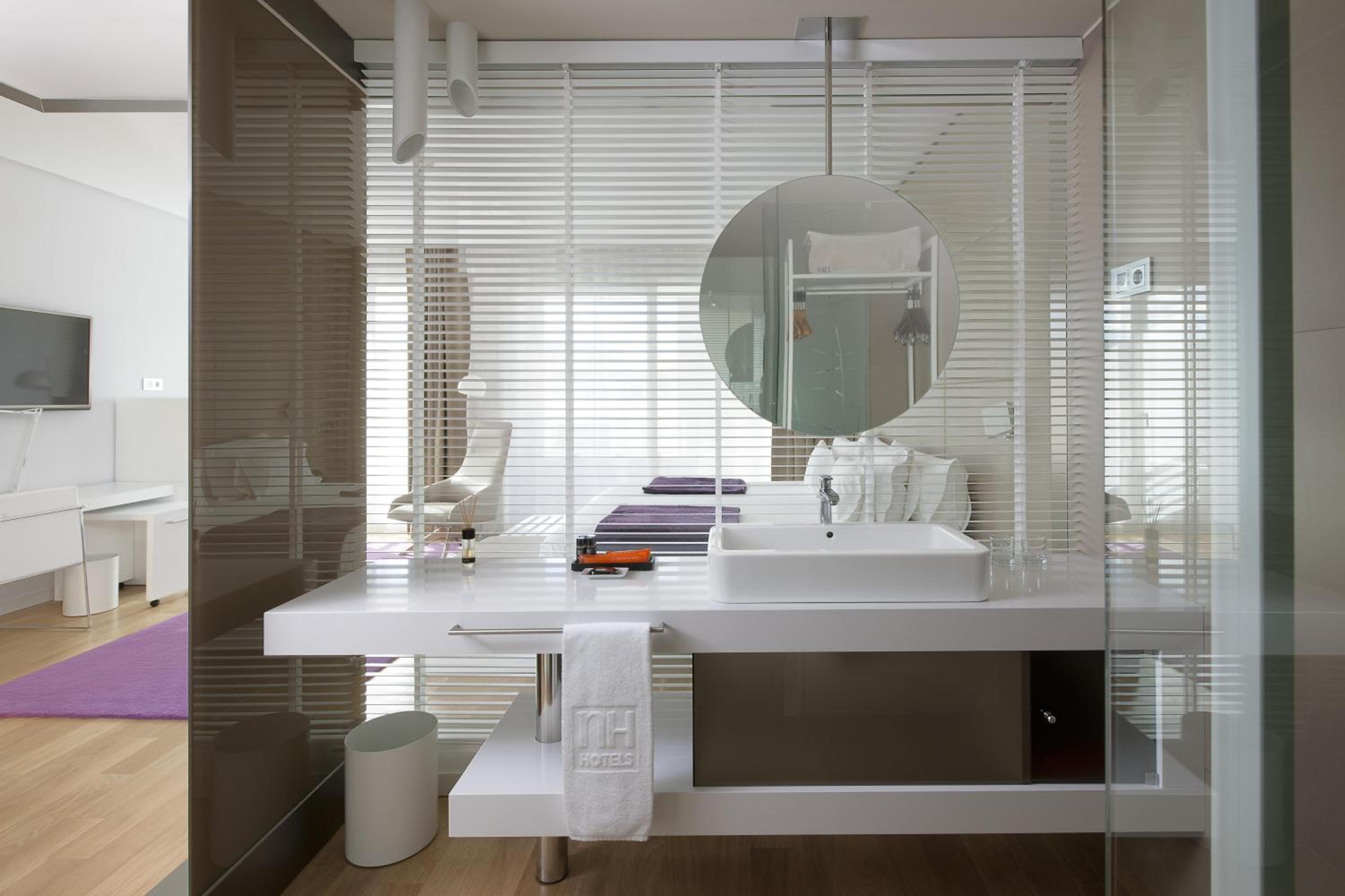 Superior Room with Terrace thumbnail 5