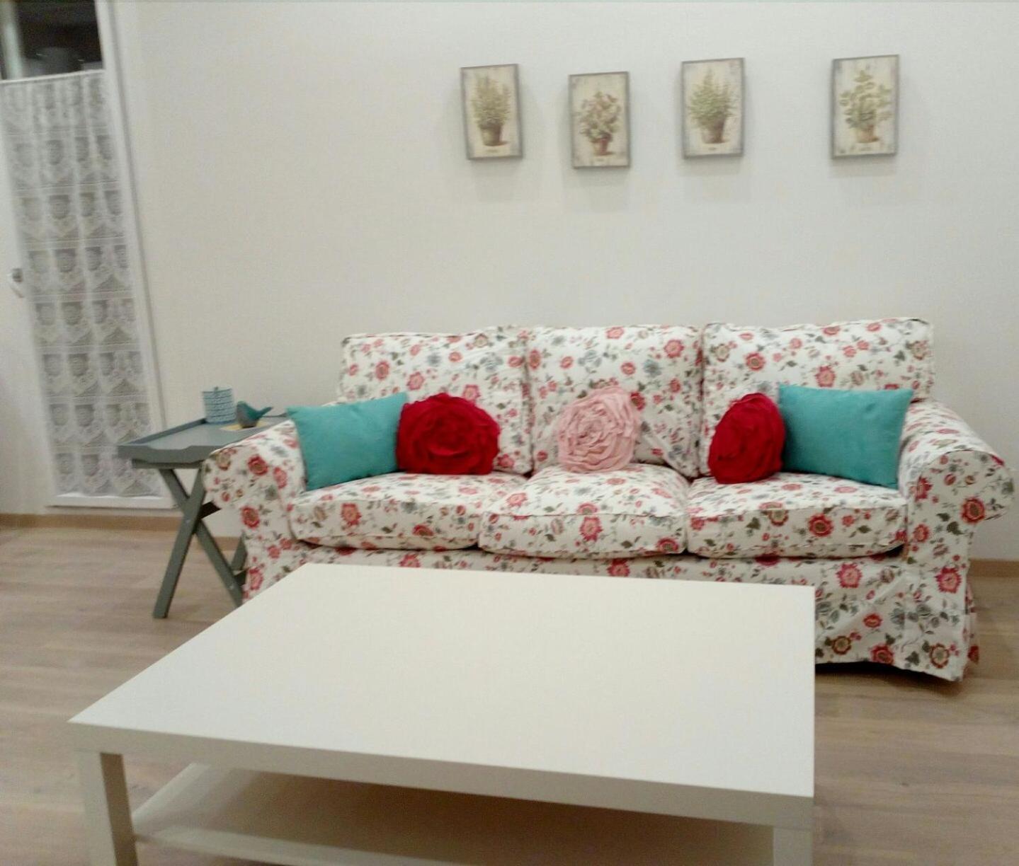 Apartment with Terrace - Photo 23